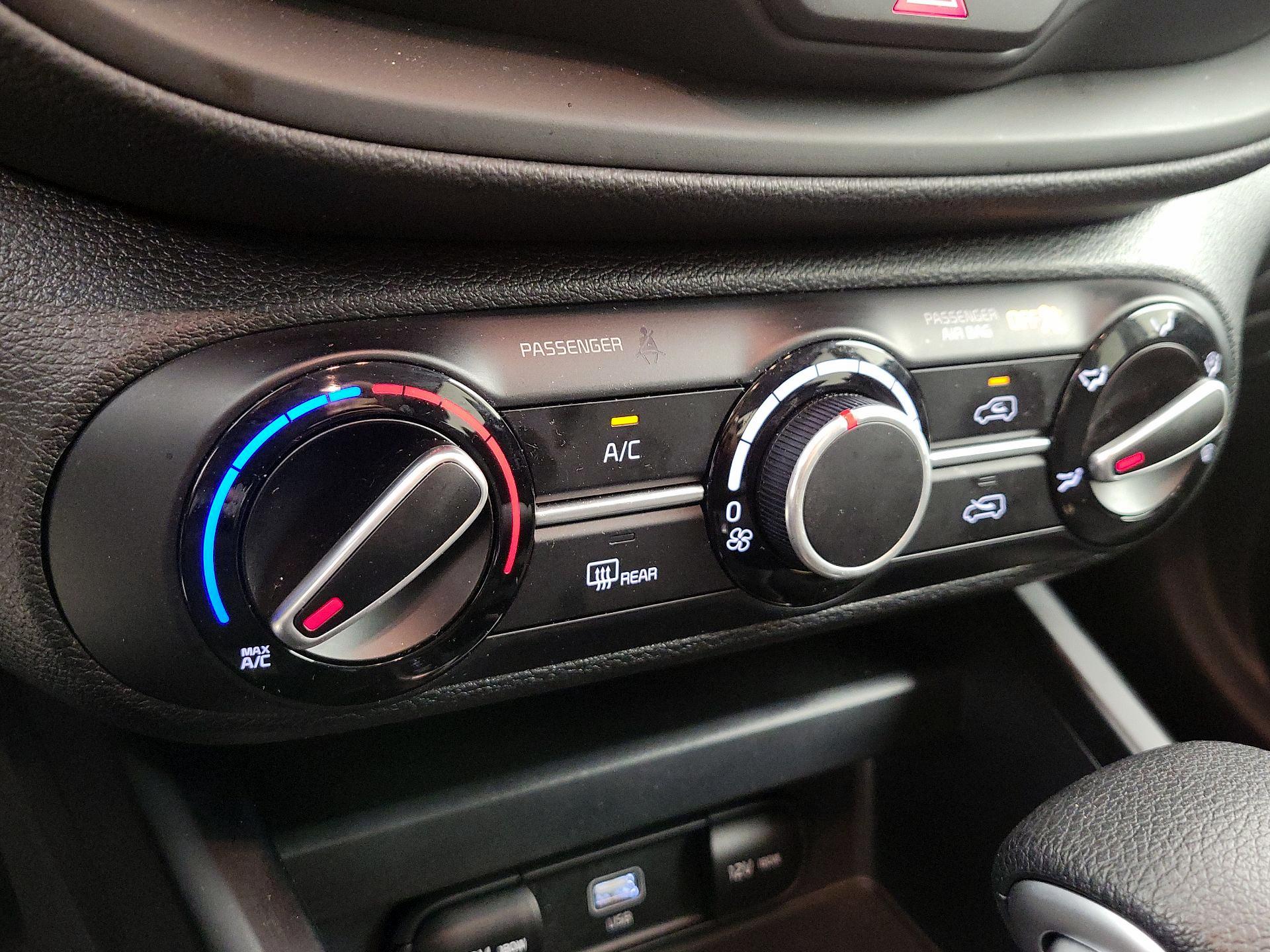 Thumbnail: 2025 Kia Soul - 16