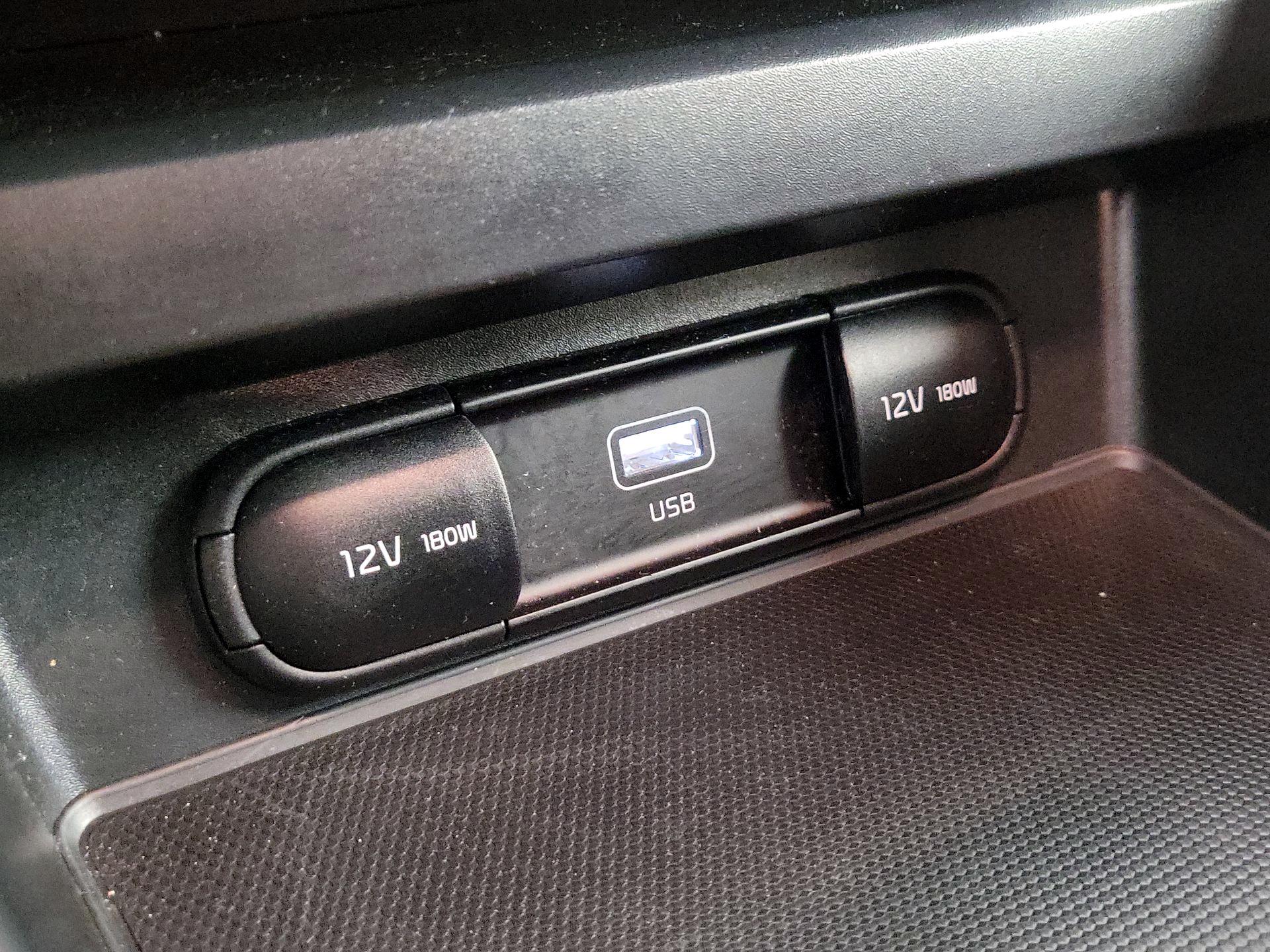 Thumbnail: 2025 Kia Soul - 18