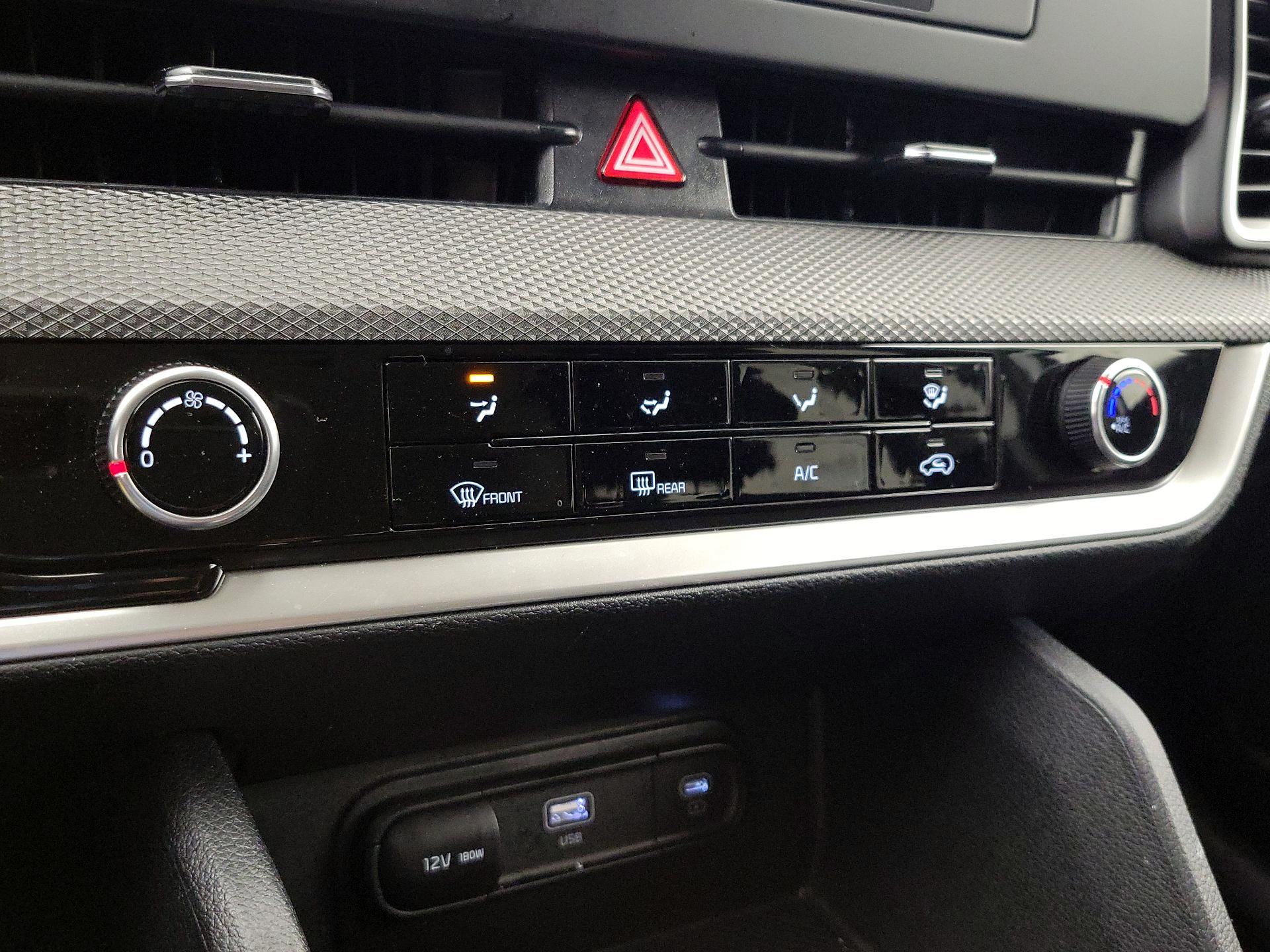 Thumbnail: 2025 Kia Sportage - 16