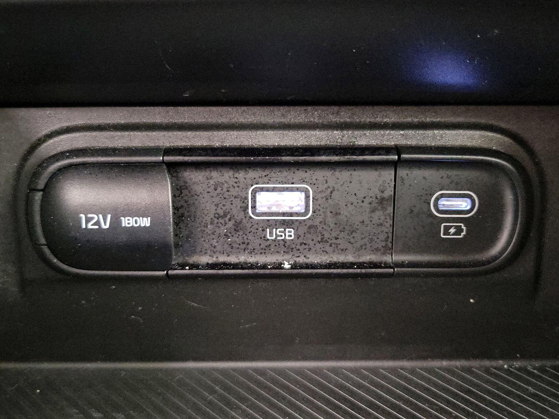 Thumbnail: 2025 Kia Sportage - 18