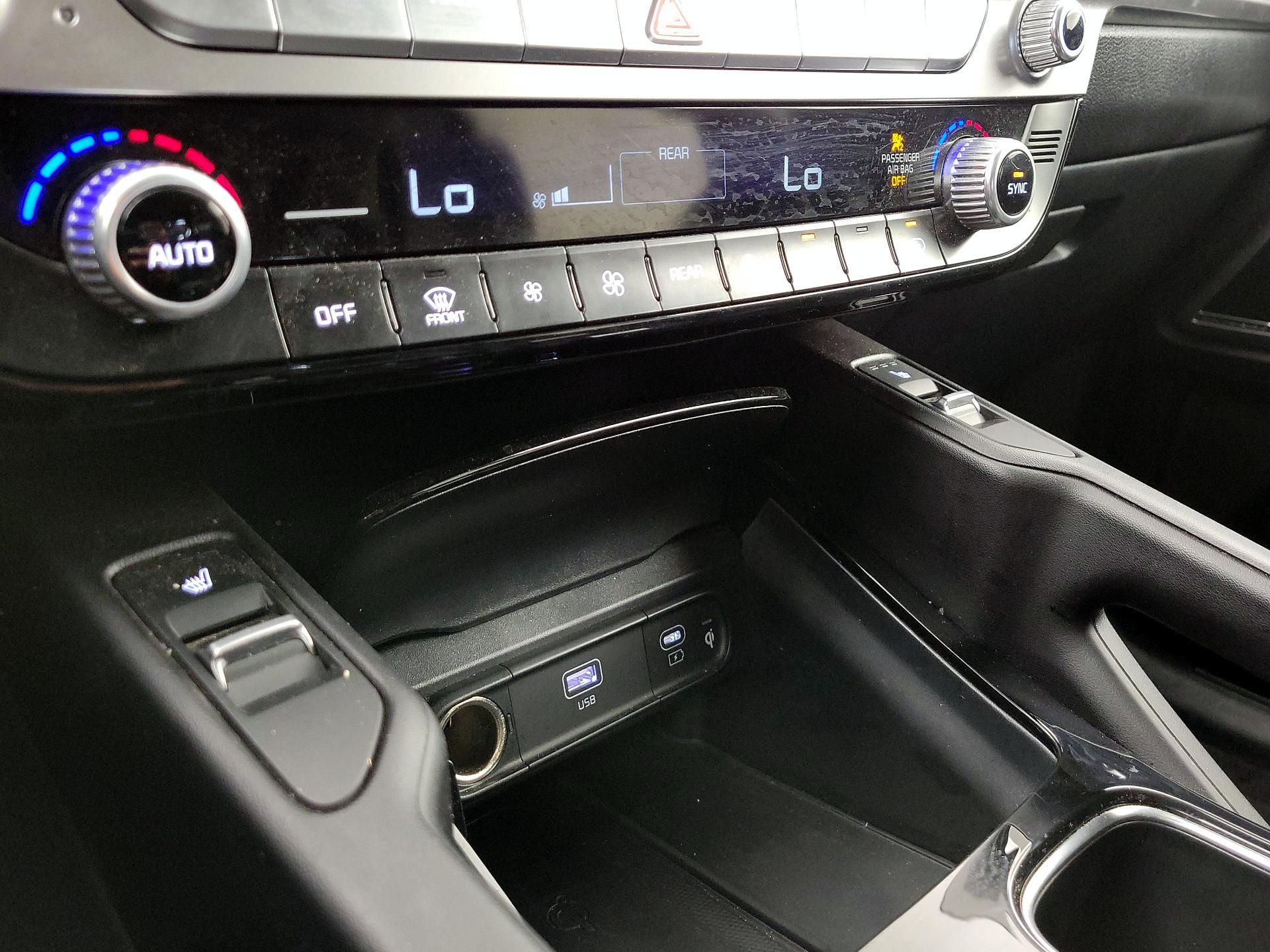 Thumbnail: 2024 Kia Telluride - 17