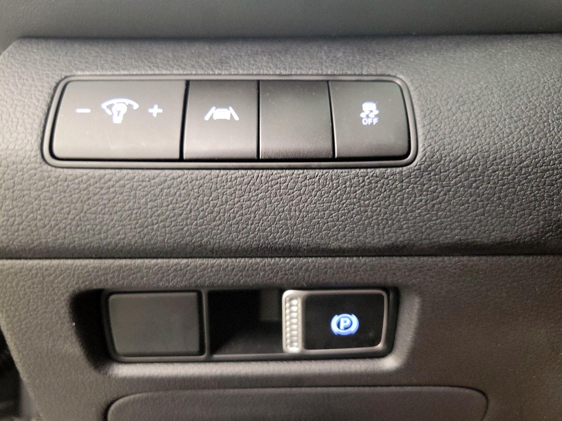 Thumbnail: 2023 Hyundai Santa Fe - 13