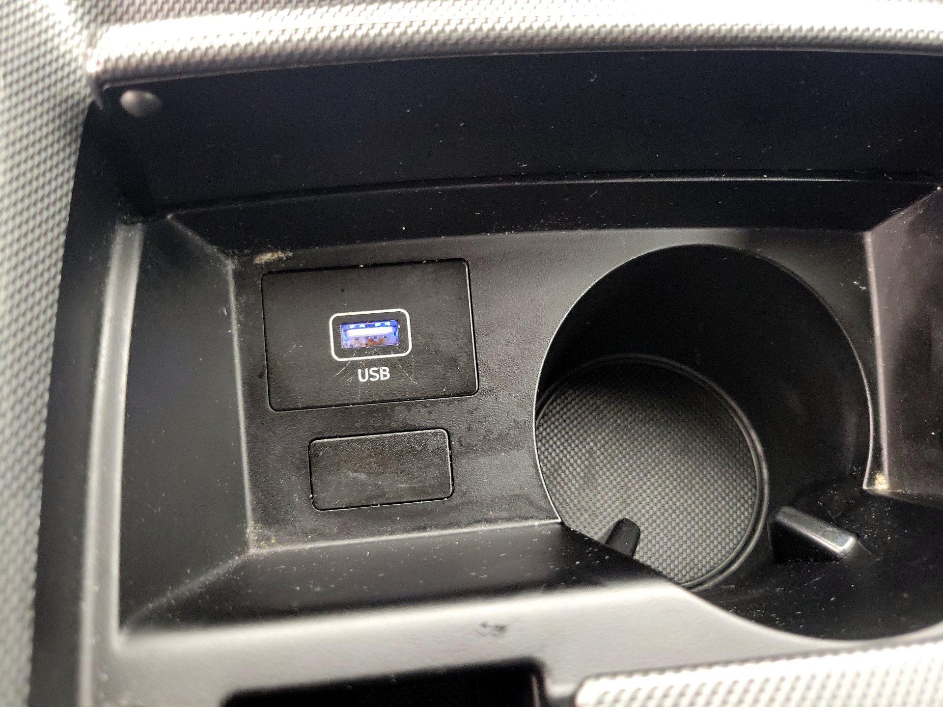 Thumbnail: 2023 Hyundai Santa Fe - 18