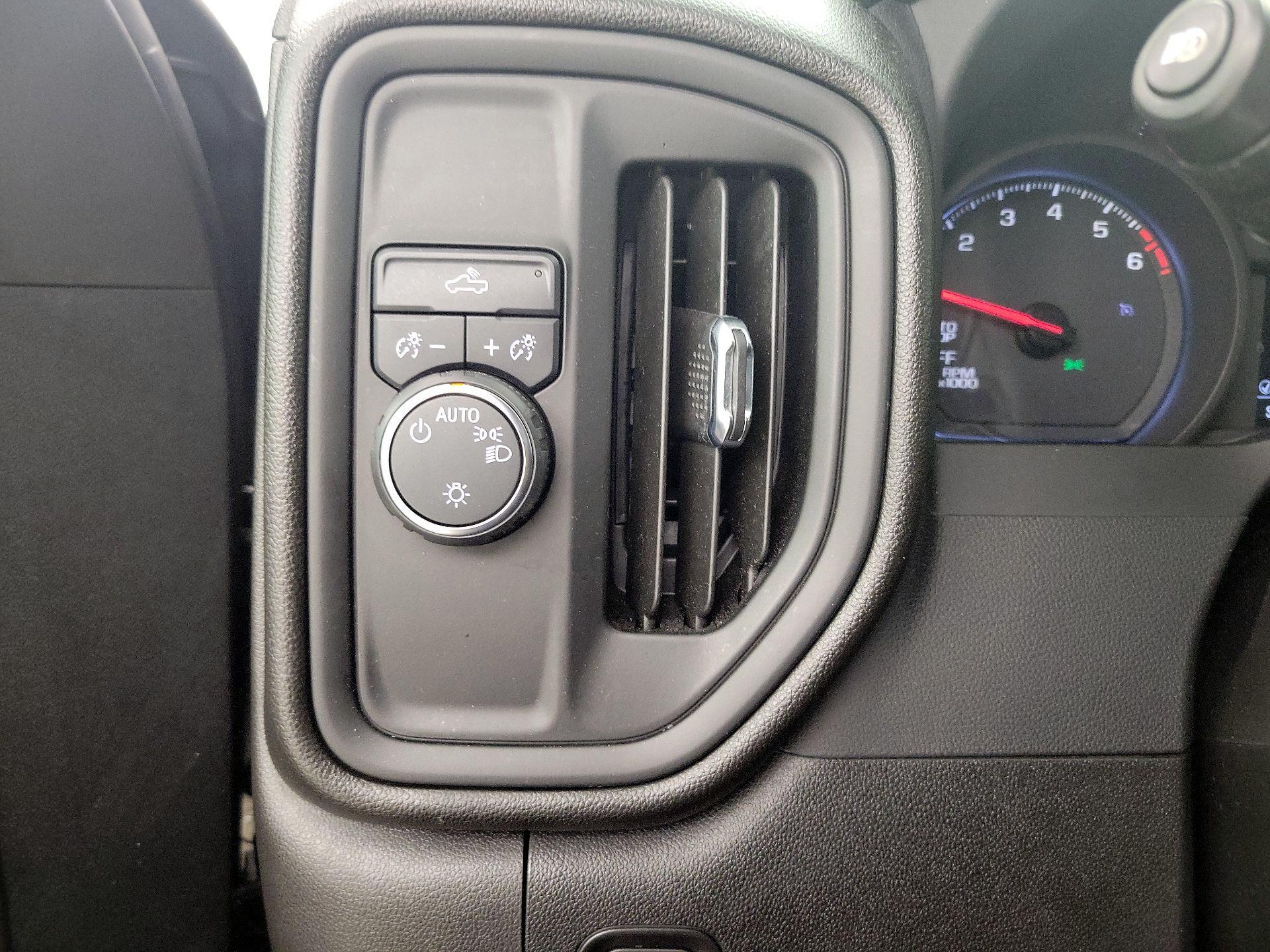 Thumbnail: 2022 Chevrolet Silverado 1500 - 13