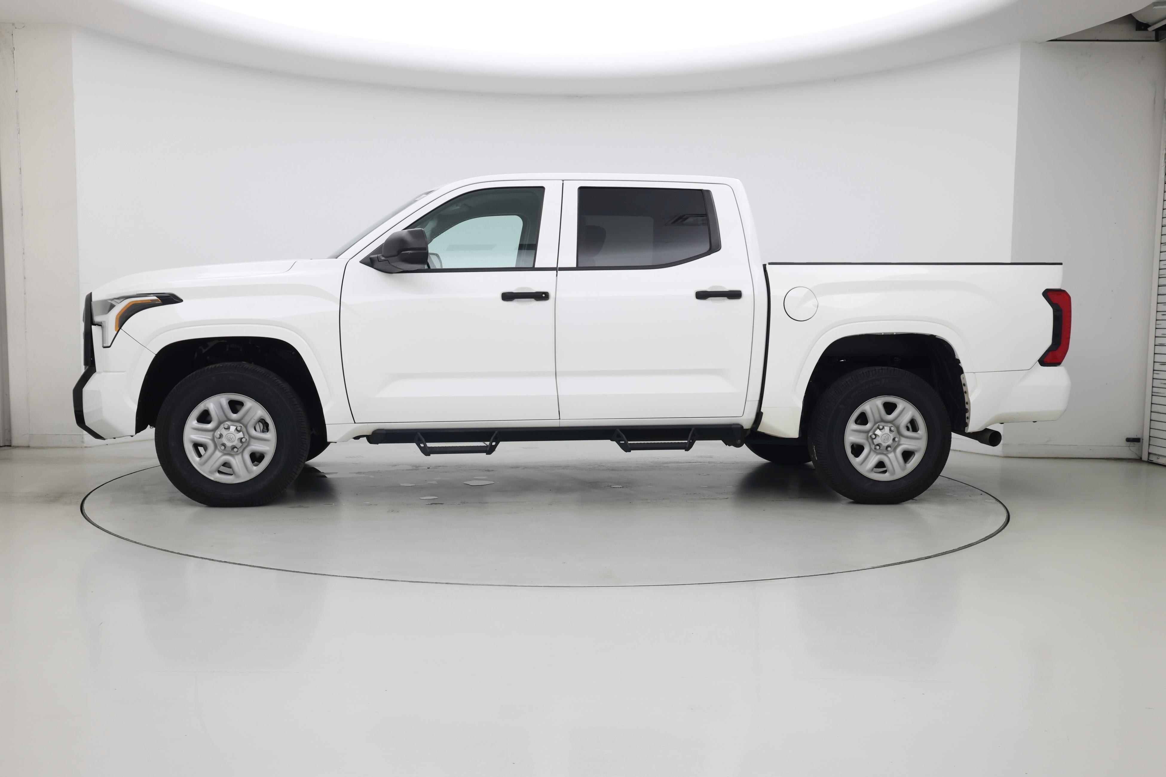 Thumbnail: 2023 Toyota Tundra - 3