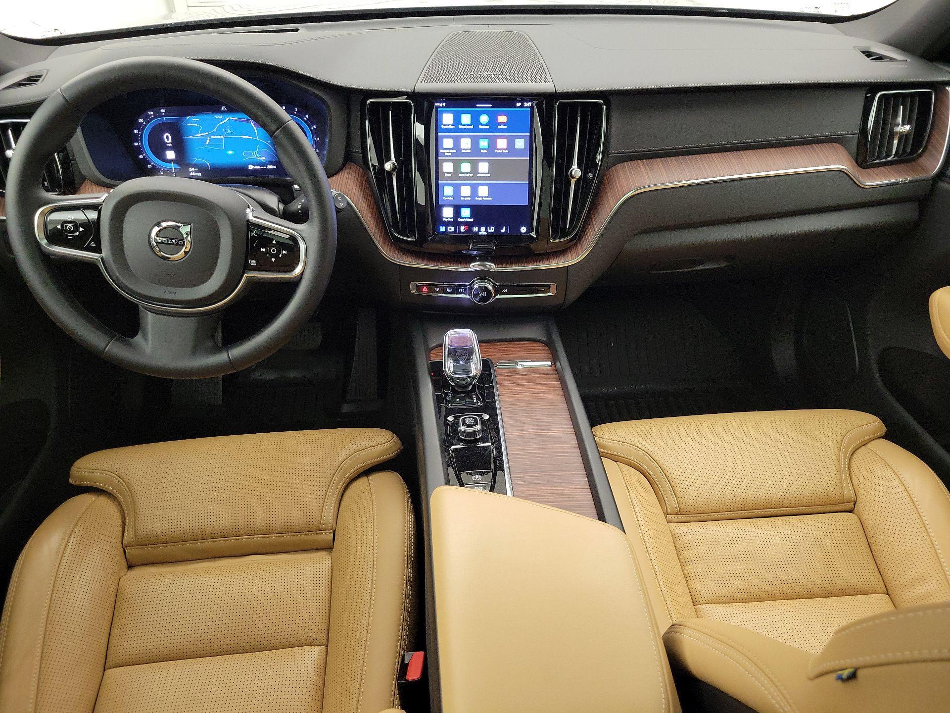 Thumbnail: 2023 Volvo XC60 - 9