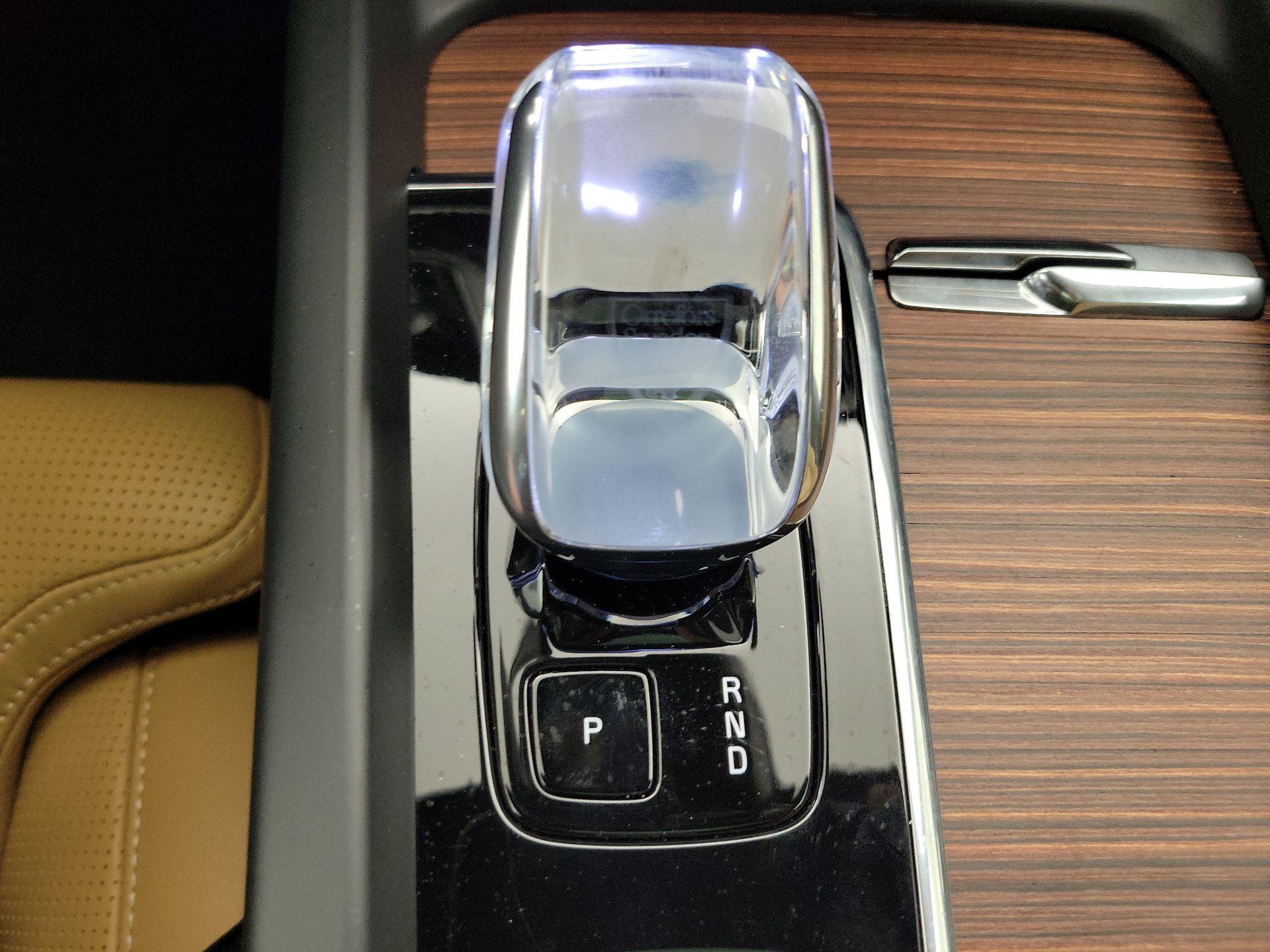 Thumbnail: 2023 Volvo XC60 - 18