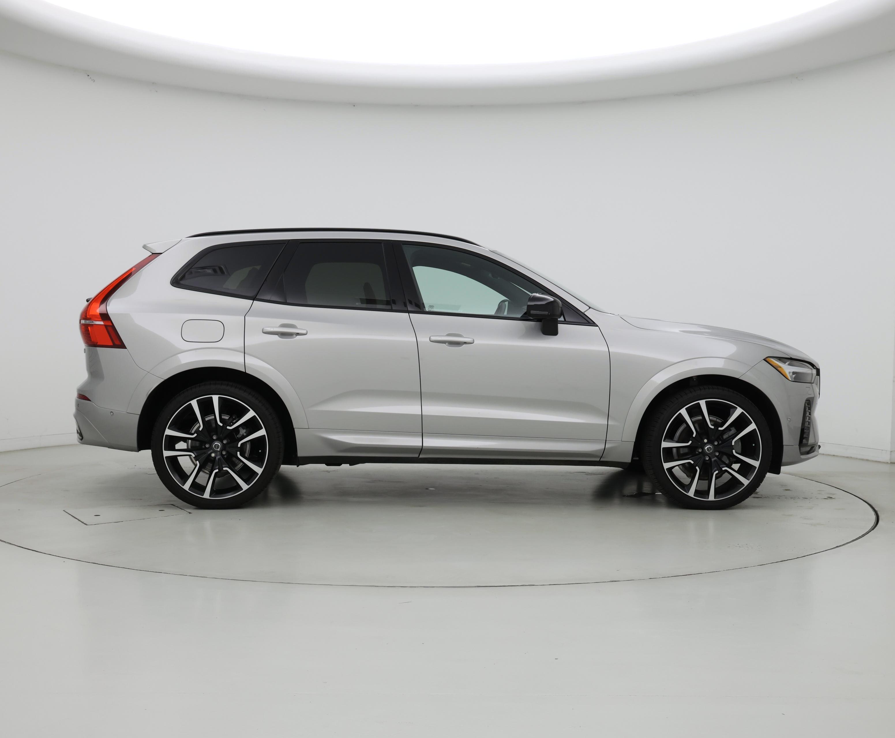 Thumbnail: 2023 Volvo XC60 - 7