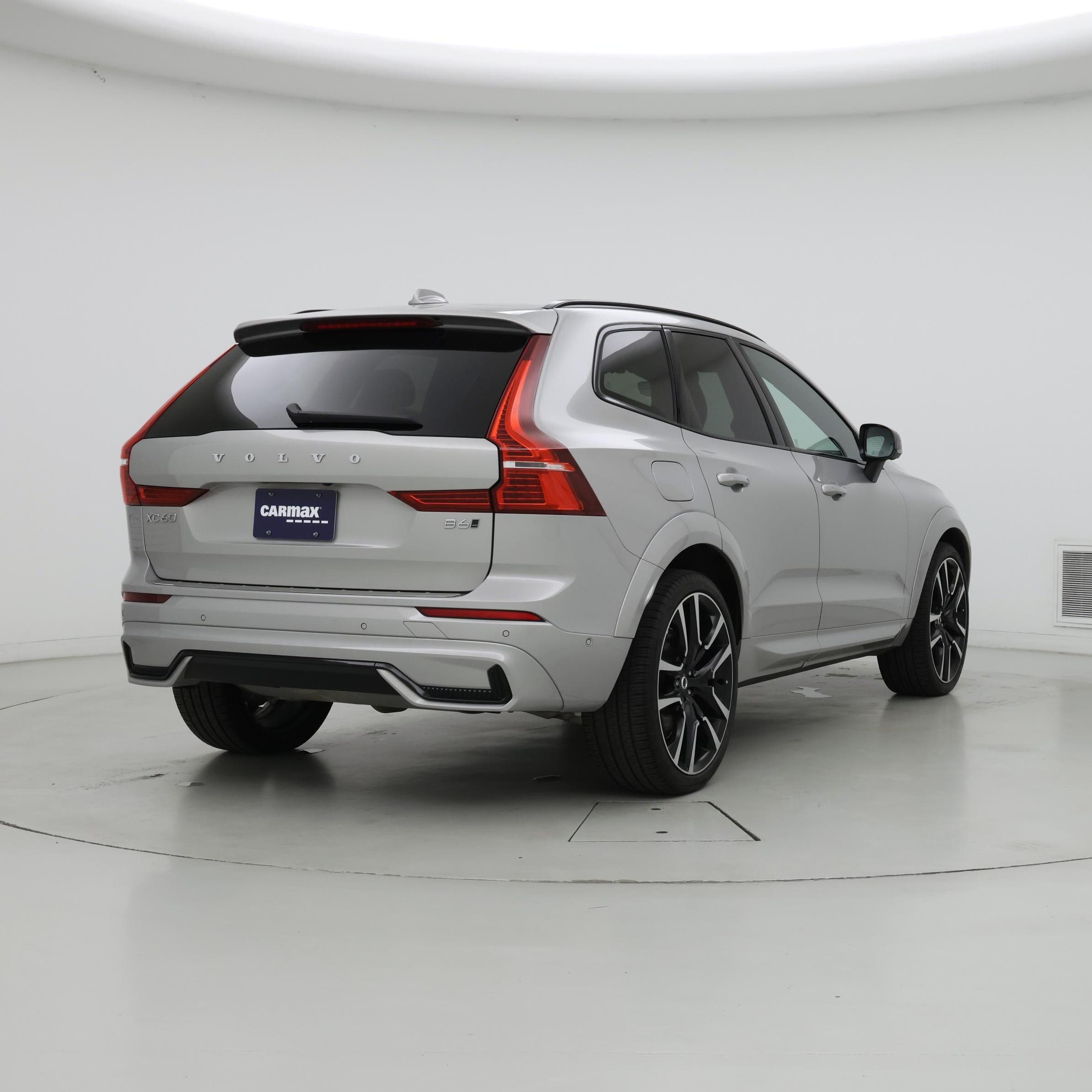 Thumbnail: 2023 Volvo XC60 - 8