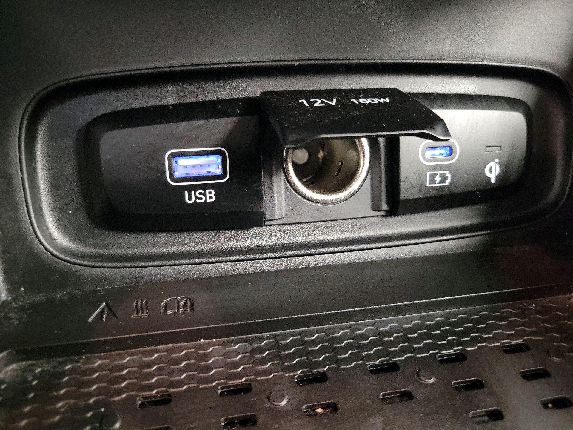 Thumbnail: 2024 Hyundai Venue - 19