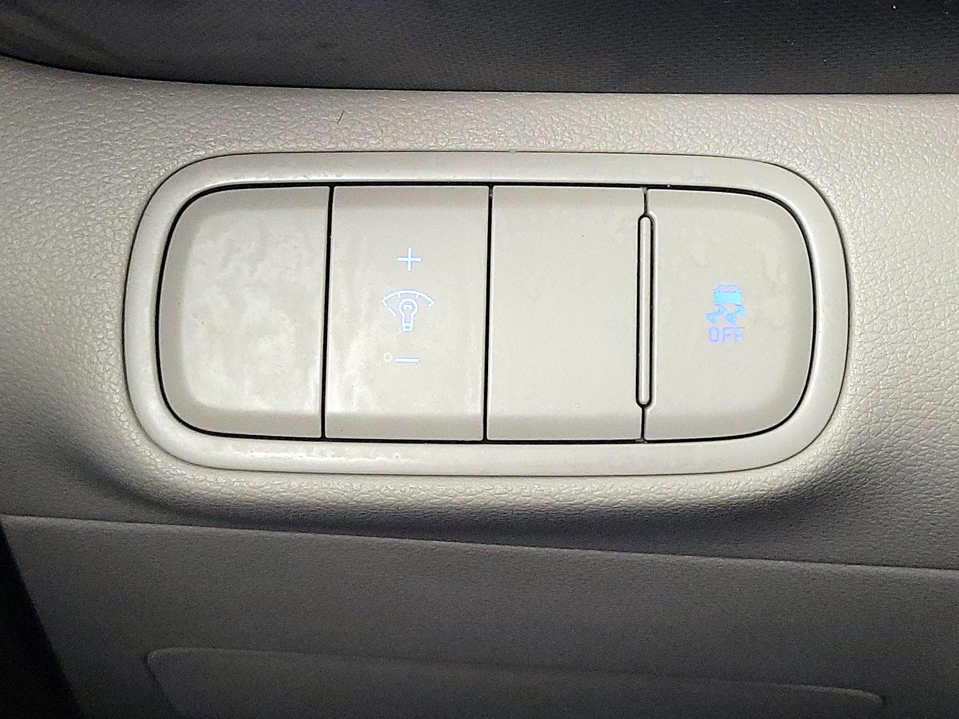 Thumbnail: 2025 Hyundai Venue - 13