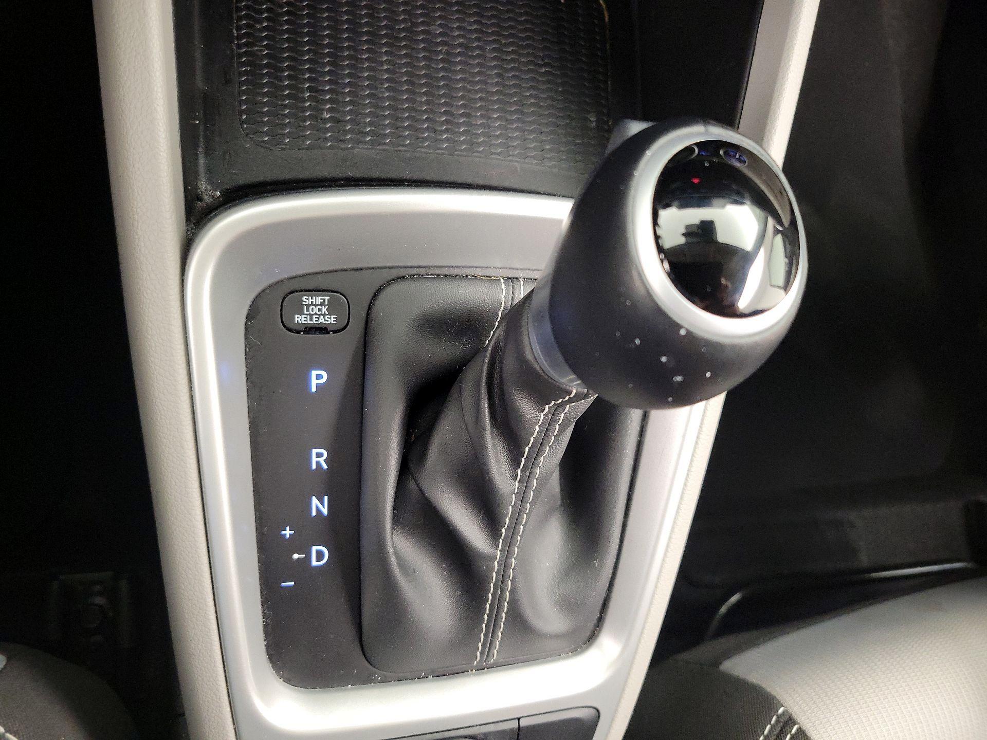 Thumbnail: 2025 Hyundai Venue - 17