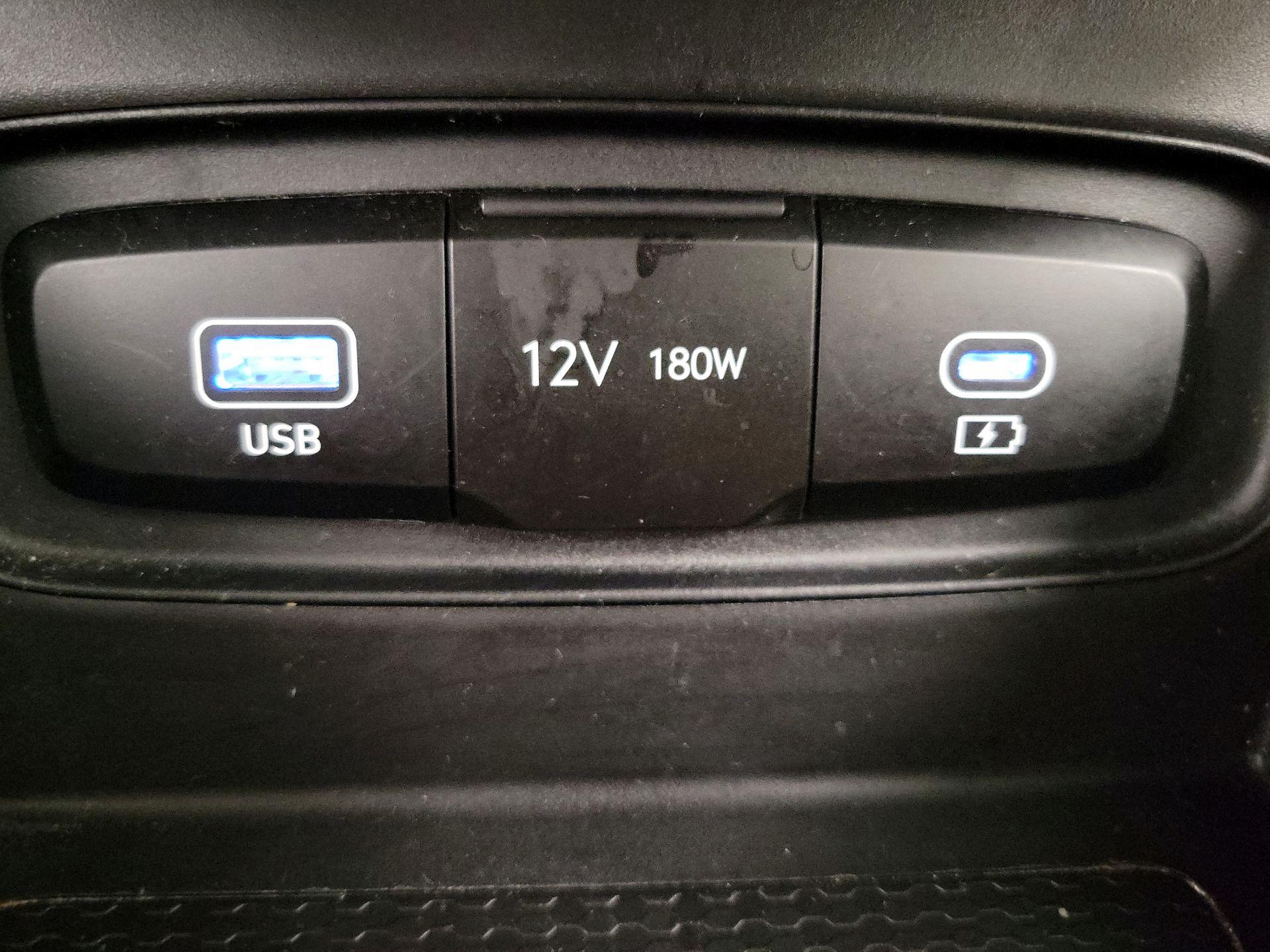 Thumbnail: 2025 Hyundai Venue - 18