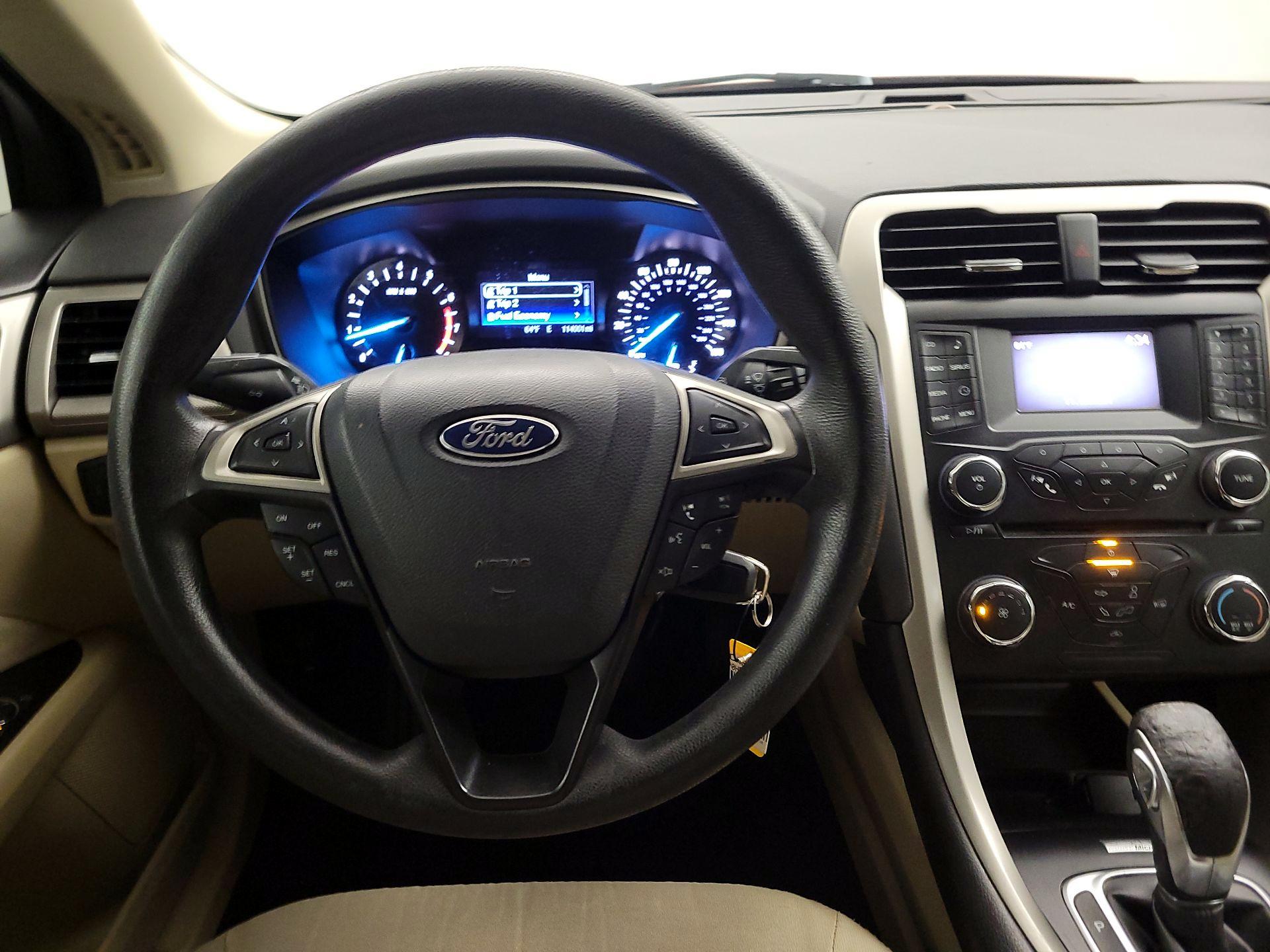 Thumbnail: 2015 Ford Fusion - 10