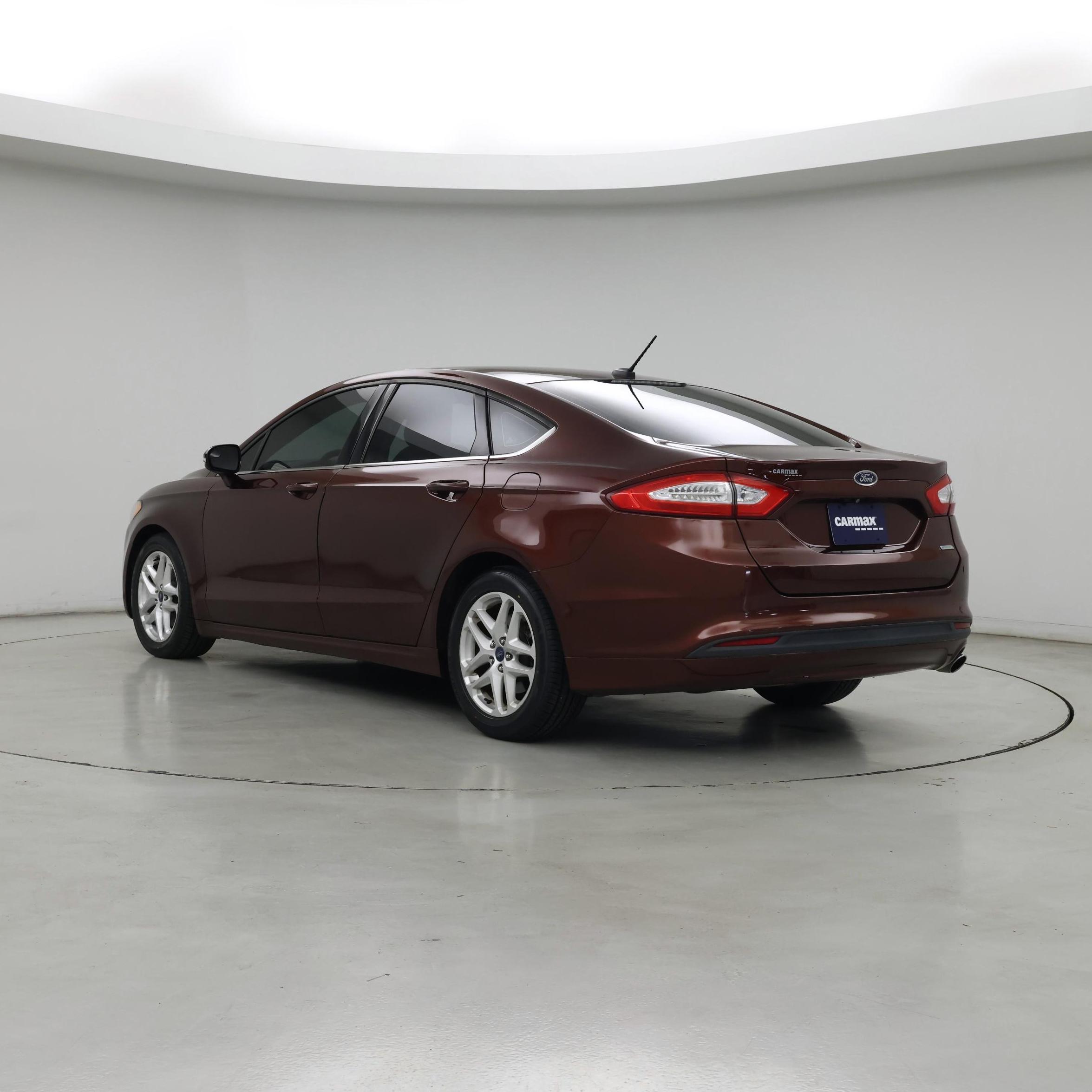 Thumbnail: 2015 Ford Fusion - 2