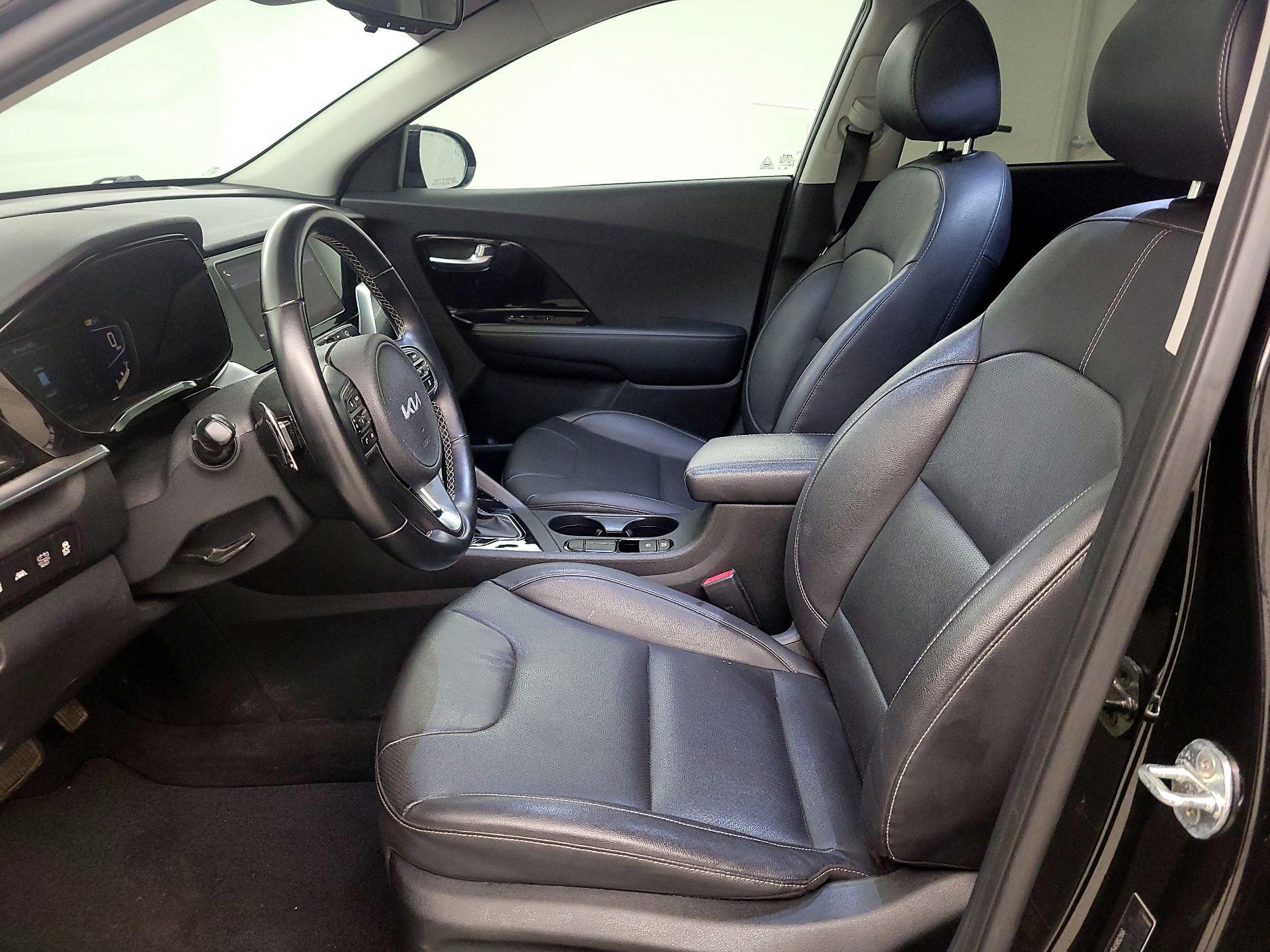 Thumbnail: 2022 Kia Niro - 11