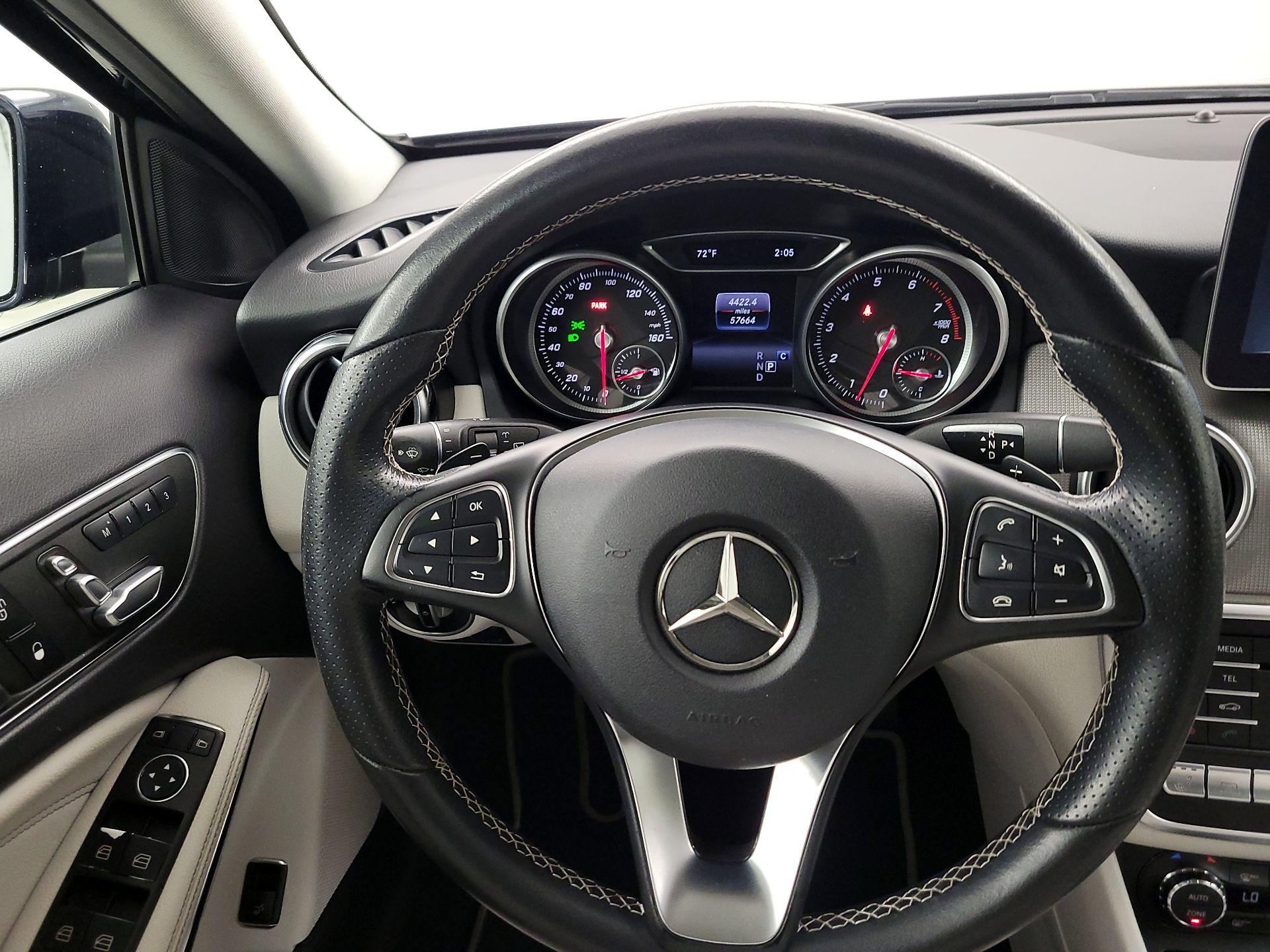 Thumbnail: 2018 Mercedes-Benz GLA - 10