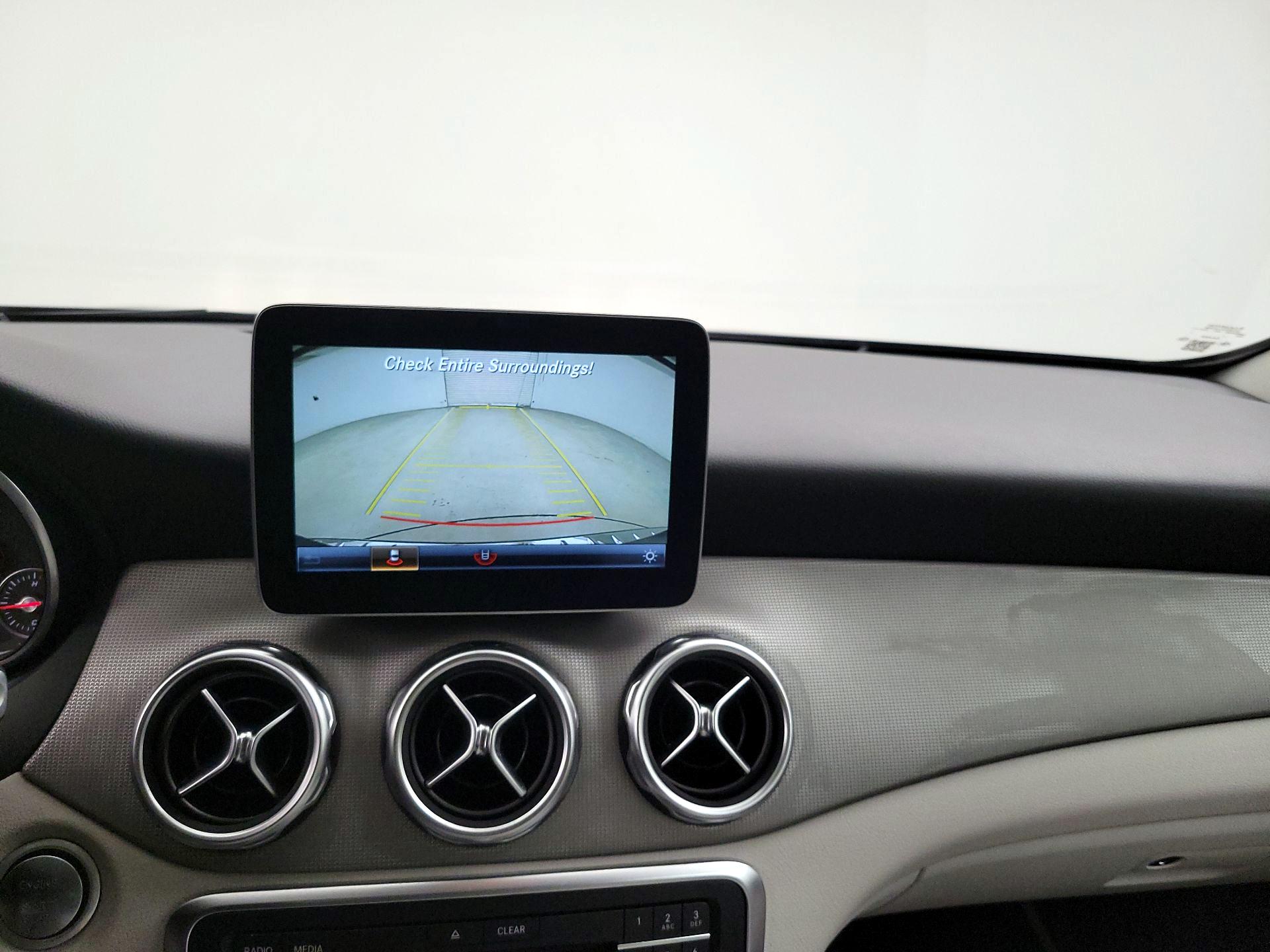 Thumbnail: 2018 Mercedes-Benz GLA - 14