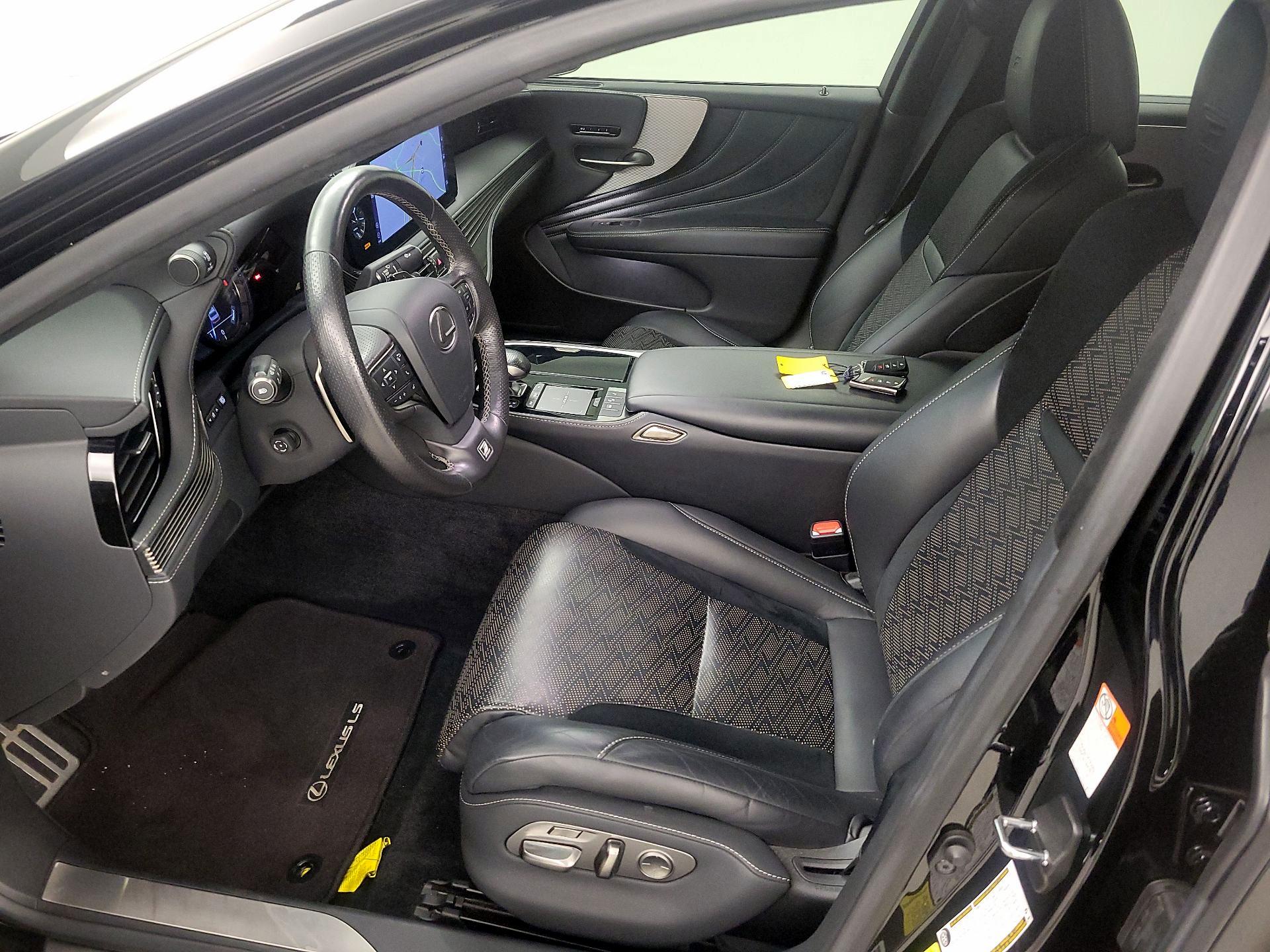 Thumbnail: 2021 Lexus LS - 11