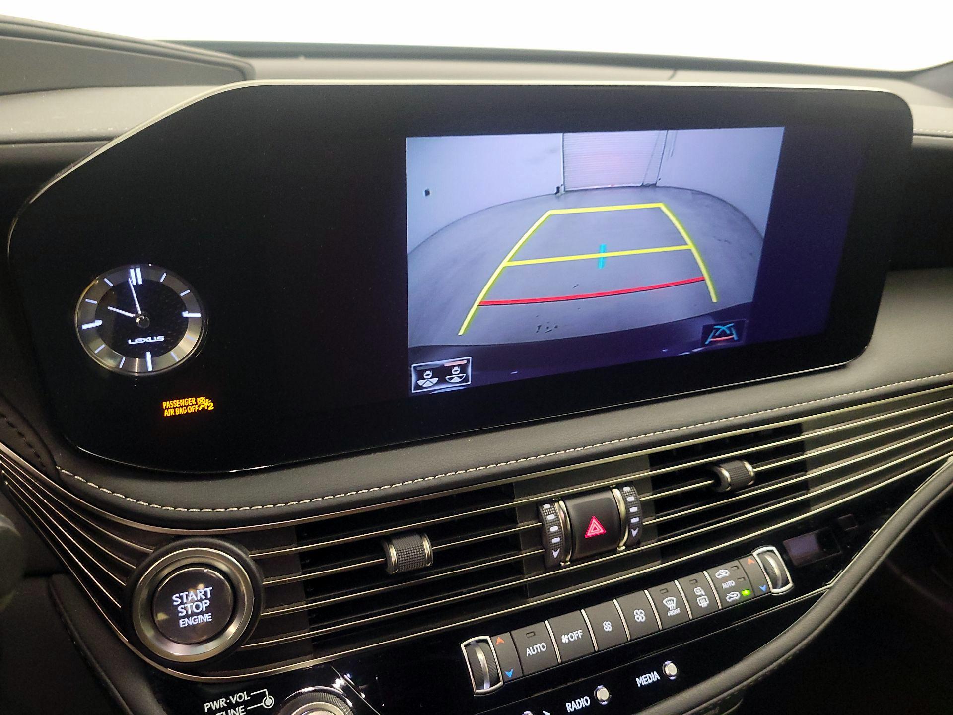 Thumbnail: 2021 Lexus LS - 15