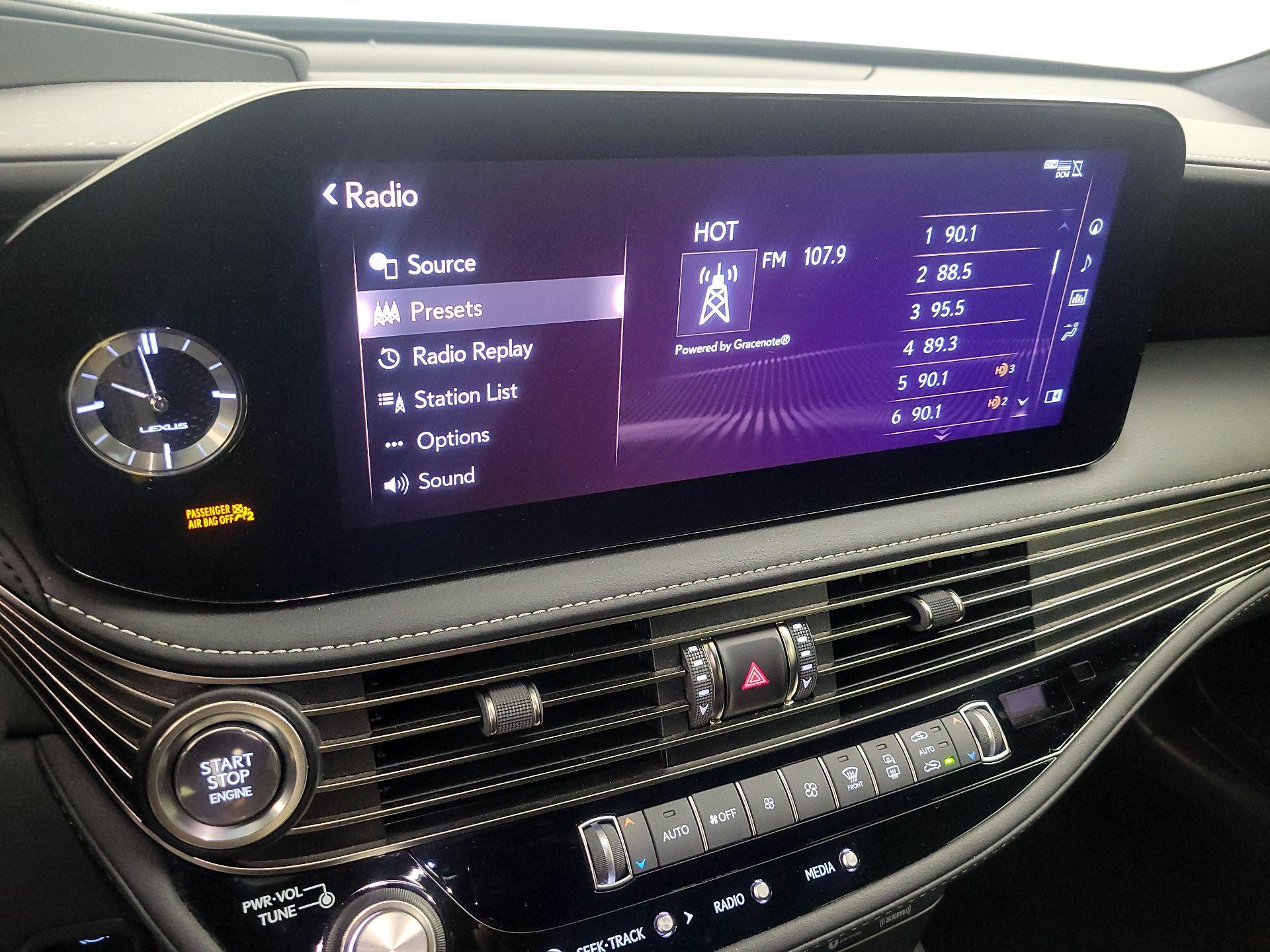 Thumbnail: 2021 Lexus LS - 16