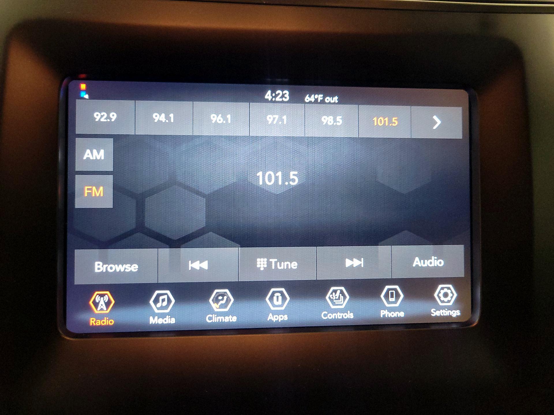 Thumbnail: 2020 Jeep Cherokee - 15