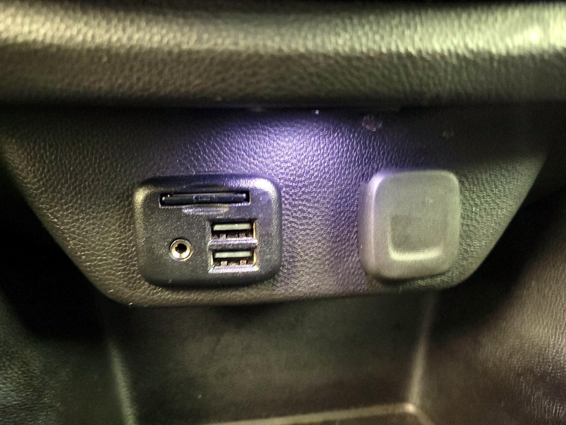 Thumbnail: 2021 Chevrolet Traverse - 18