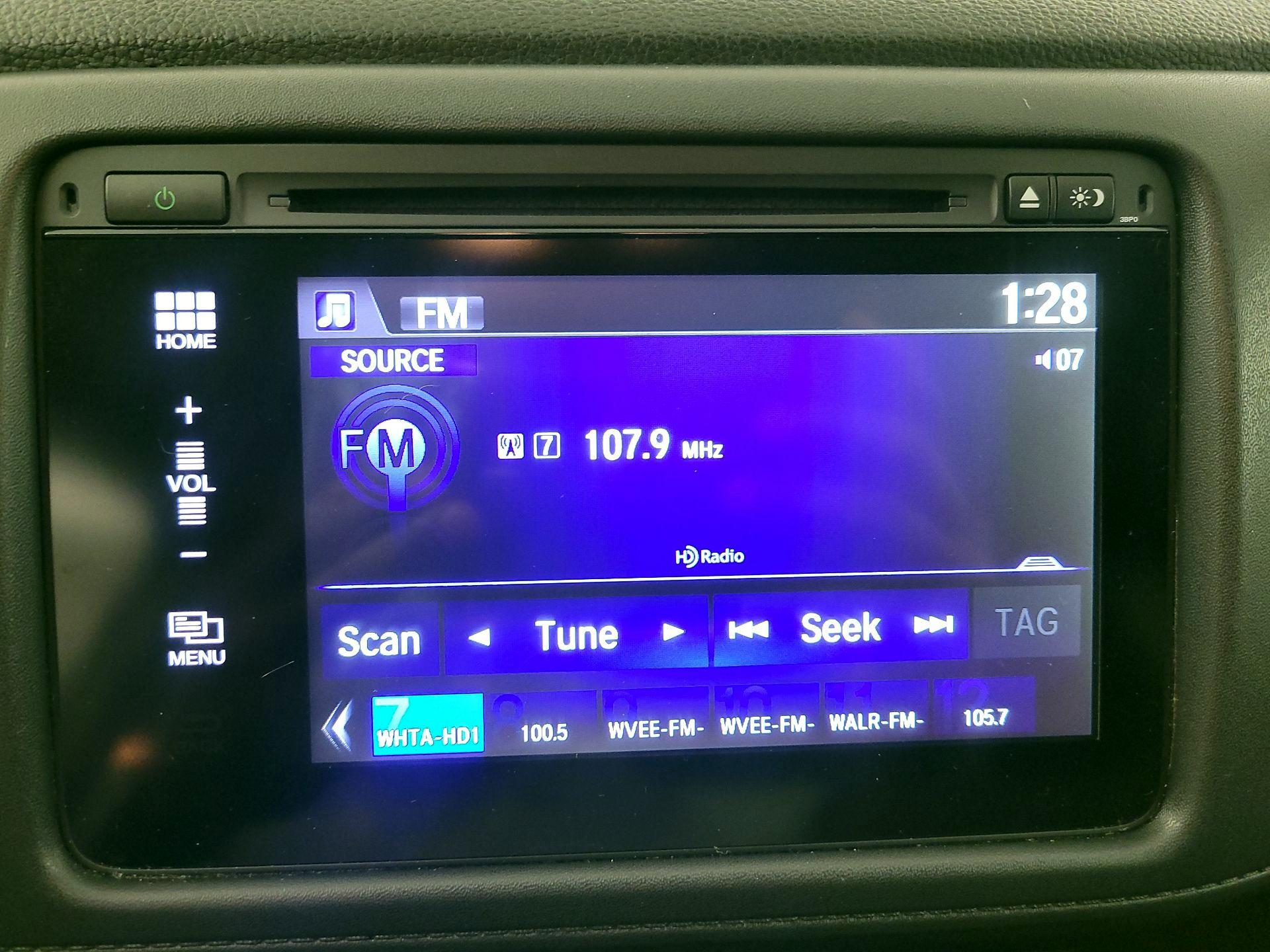 Thumbnail: 2016 Honda HR-V - 15