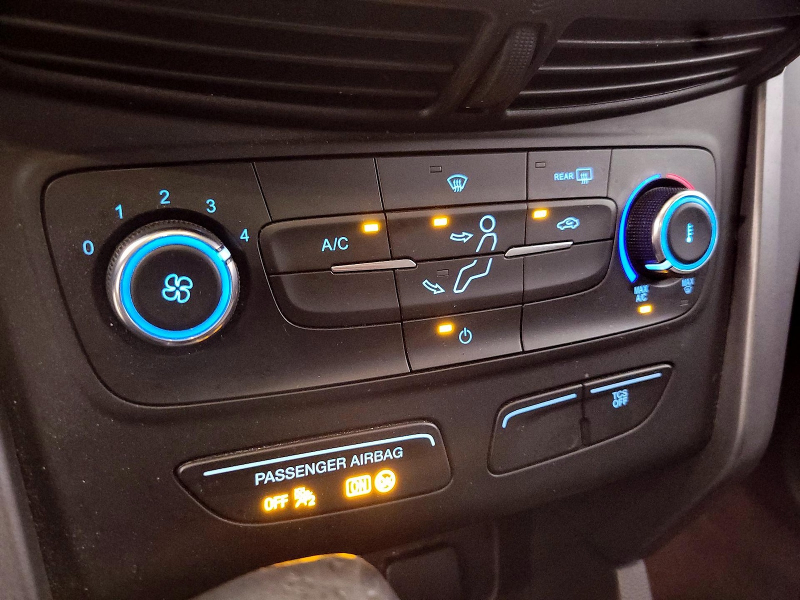 2017 Ford Escape S - Photo 17