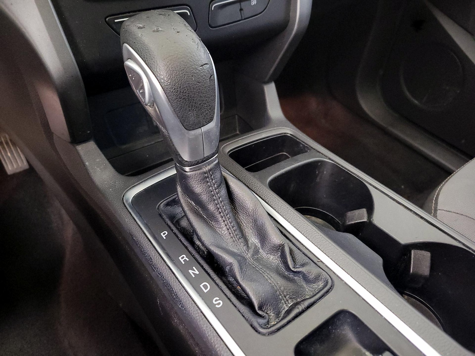 2017 Ford Escape S - Photo 18