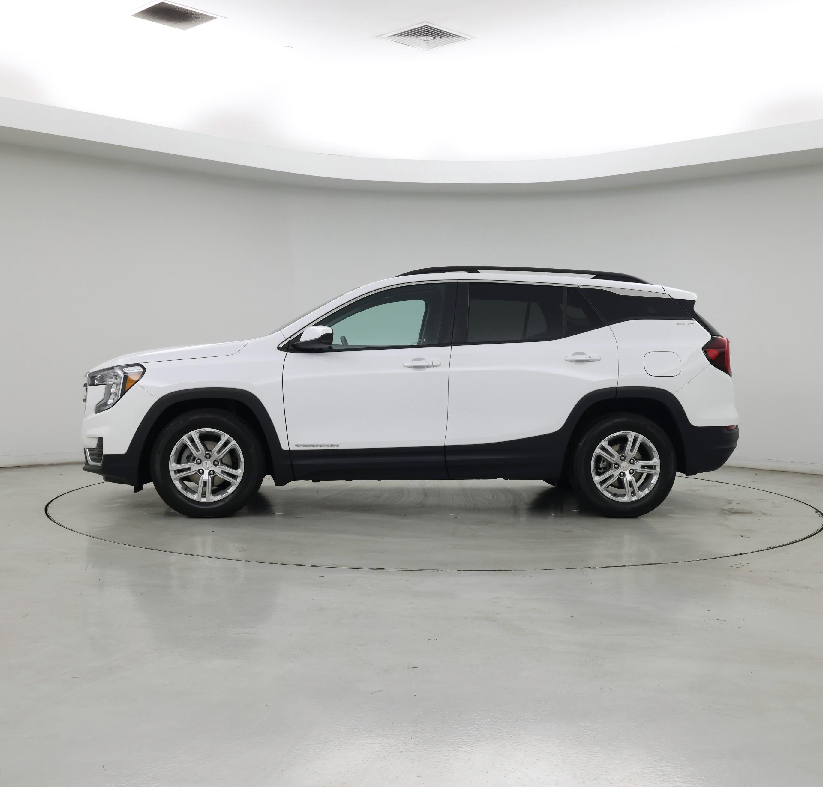 Thumbnail: 2022 GMC Terrain - 3