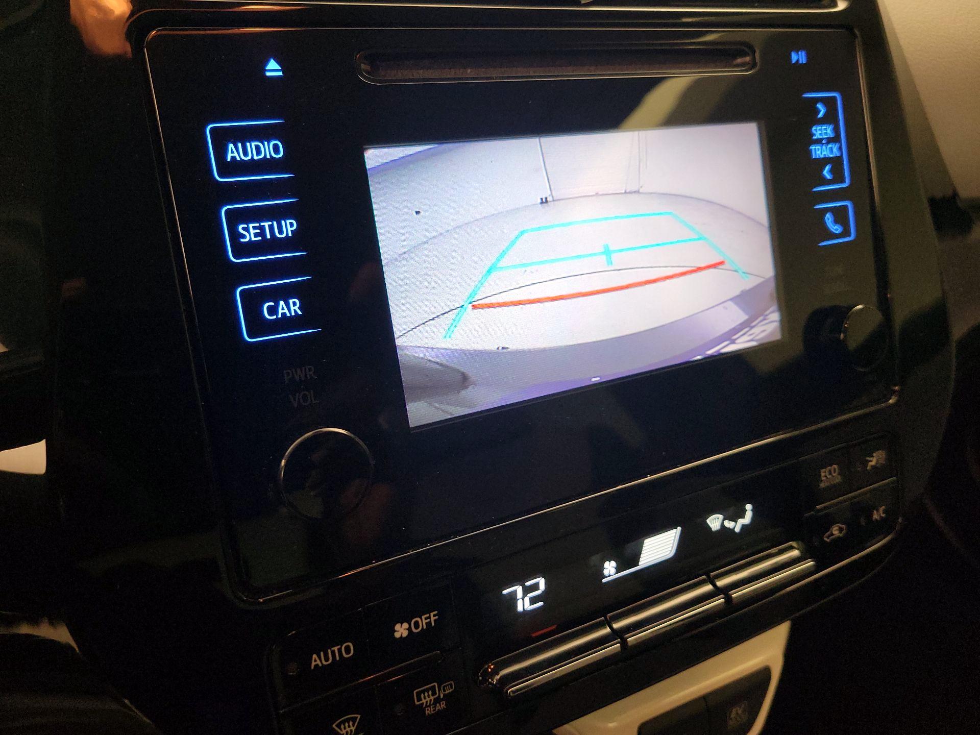 Thumbnail: 2018 Toyota Prius - 14