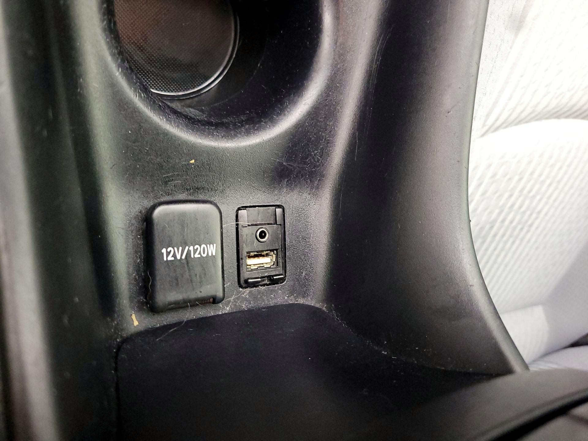 Thumbnail: 2018 Toyota Prius - 18