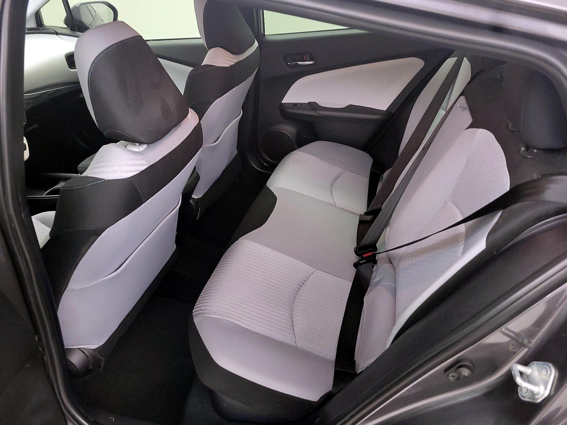 Thumbnail: 2018 Toyota Prius - 19