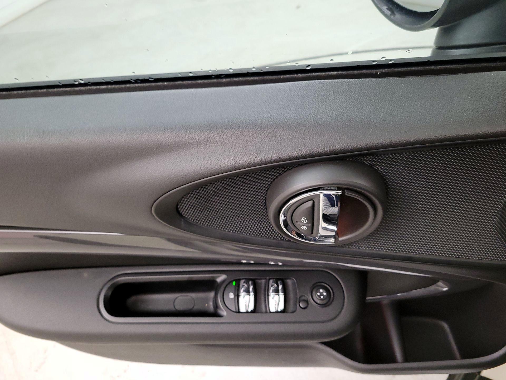 Thumbnail: 2019 MINI Cooper Clubman - 12