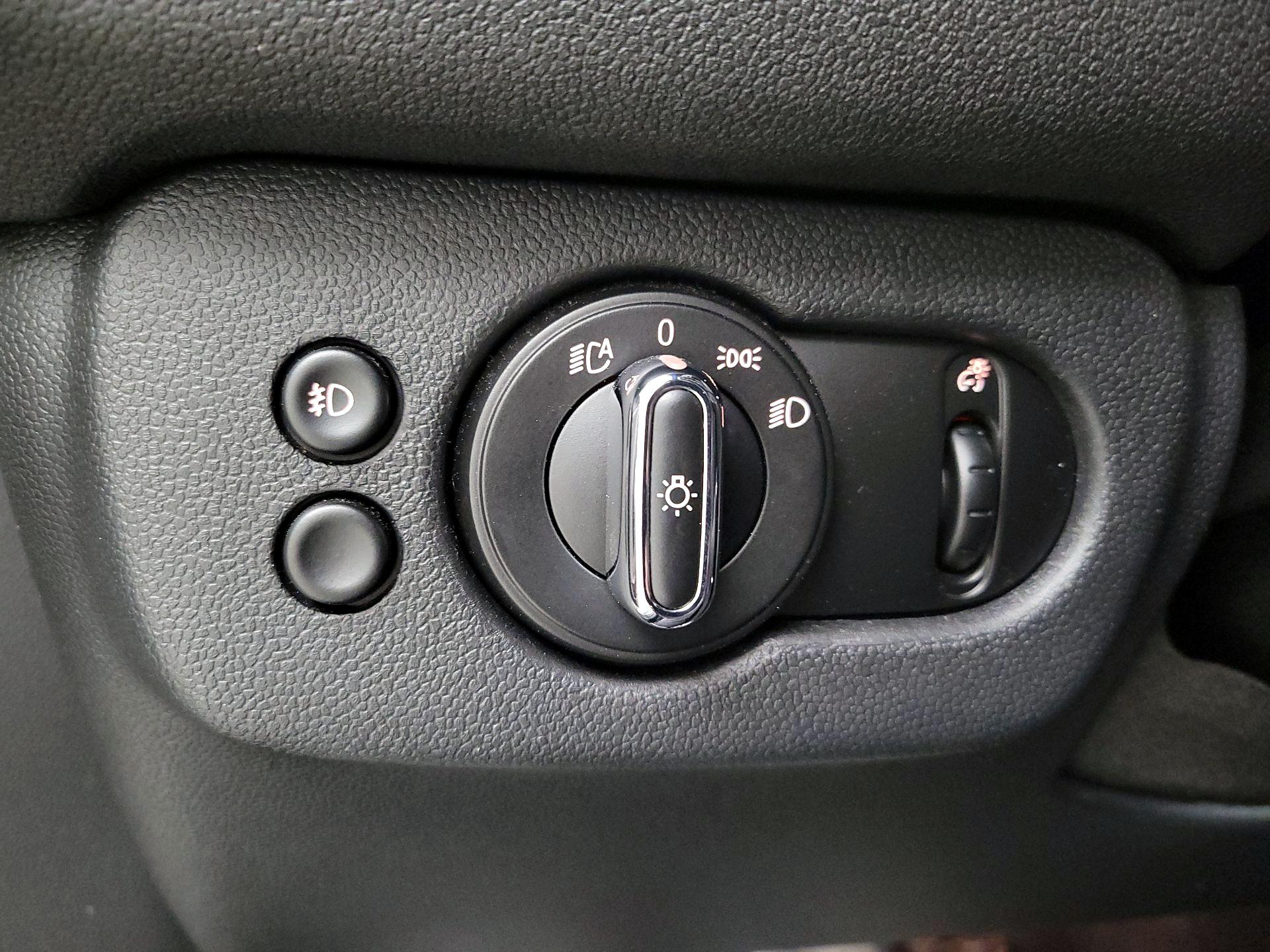 Thumbnail: 2019 MINI Cooper Clubman - 13