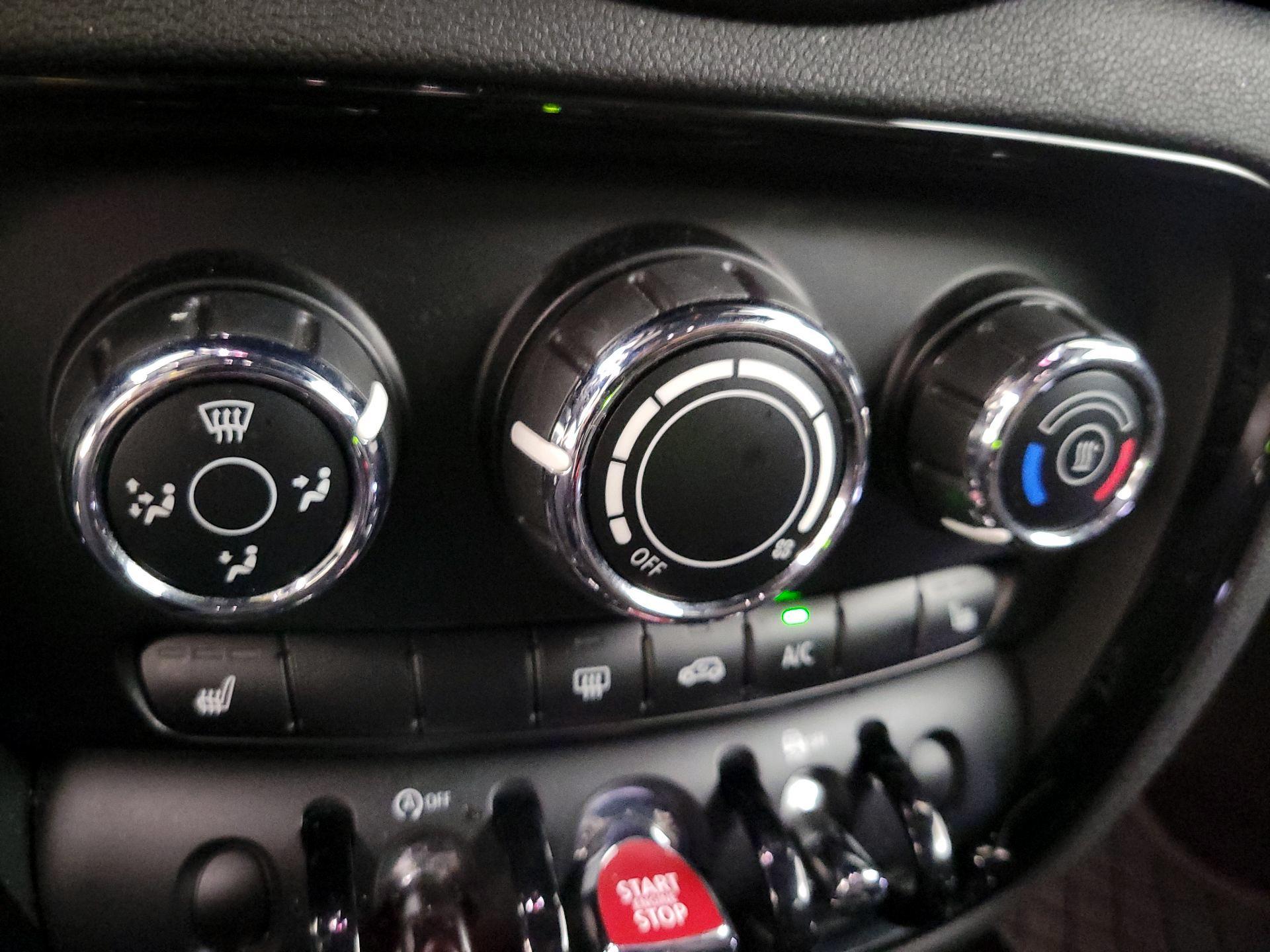 Thumbnail: 2019 MINI Cooper Clubman - 16