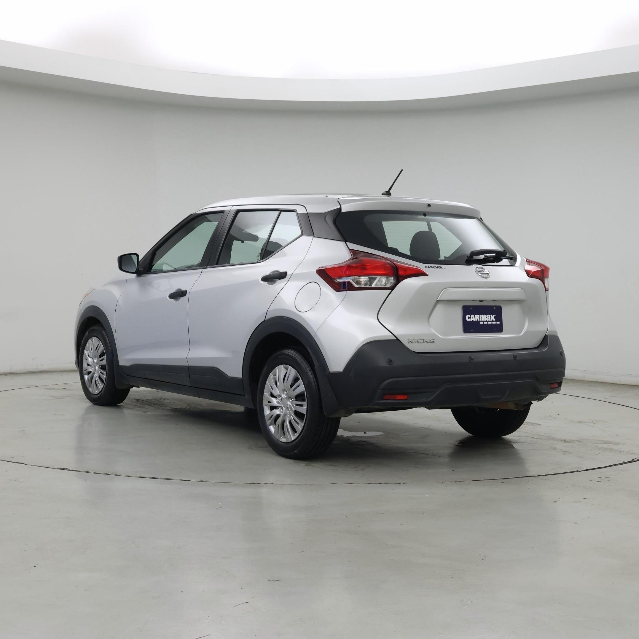 Thumbnail: 2020 Nissan Kicks - 2