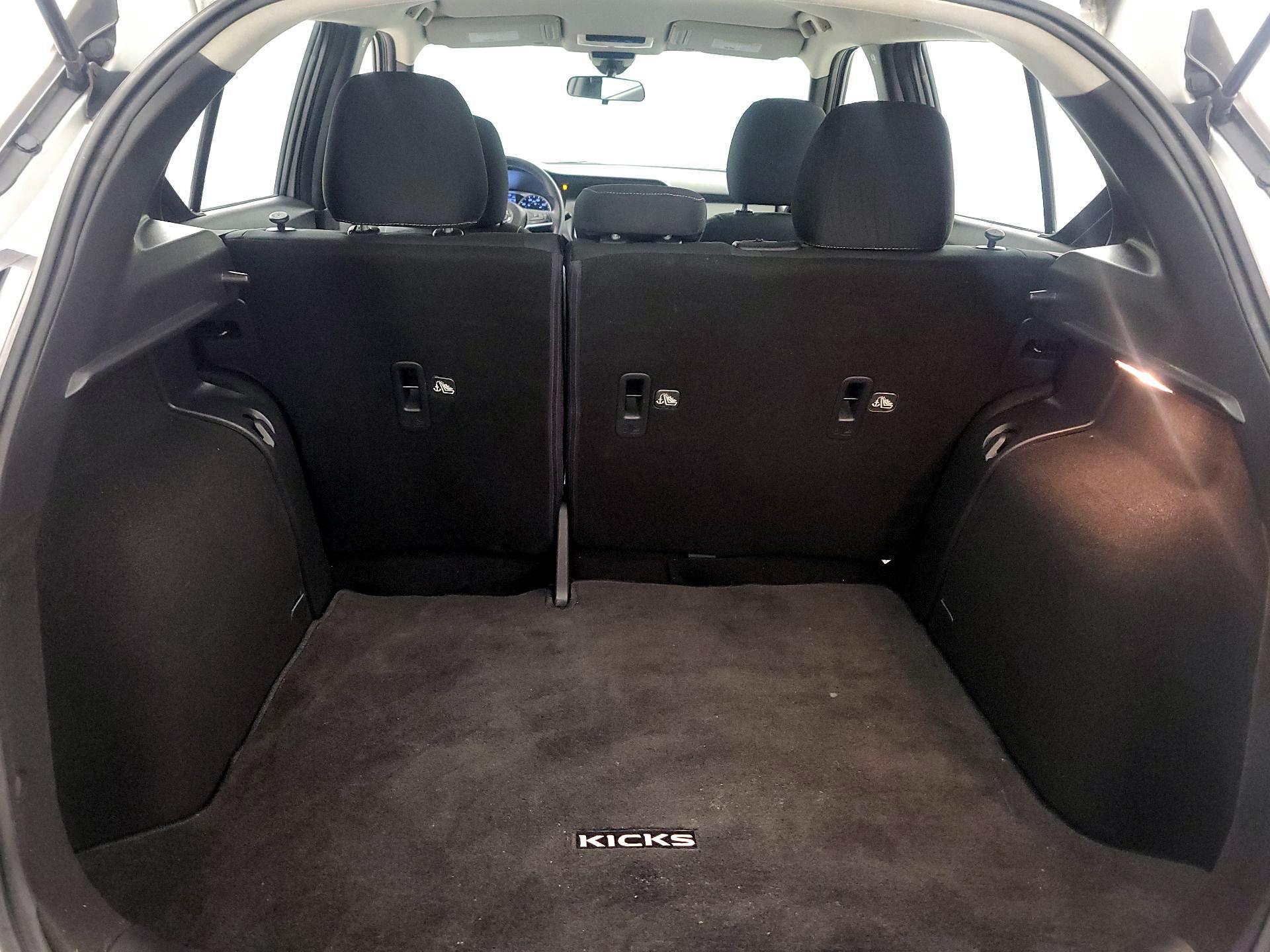 Thumbnail: 2020 Nissan Kicks - 20