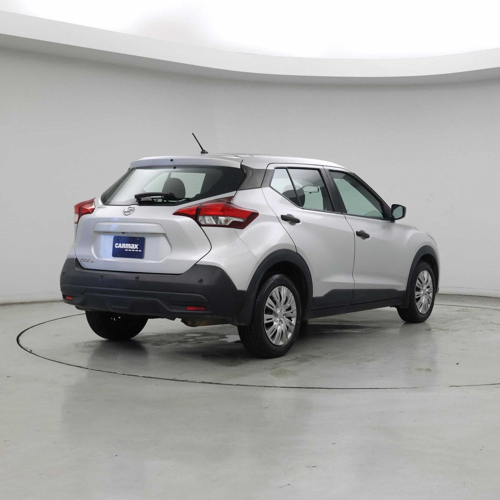 Thumbnail: 2020 Nissan Kicks - 8