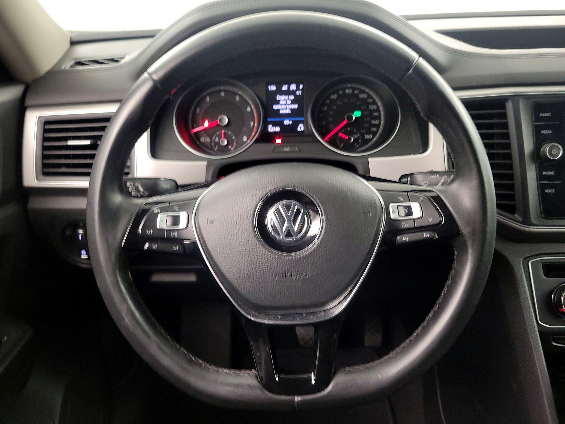 Thumbnail: 2018 Volkswagen Atlas - 10