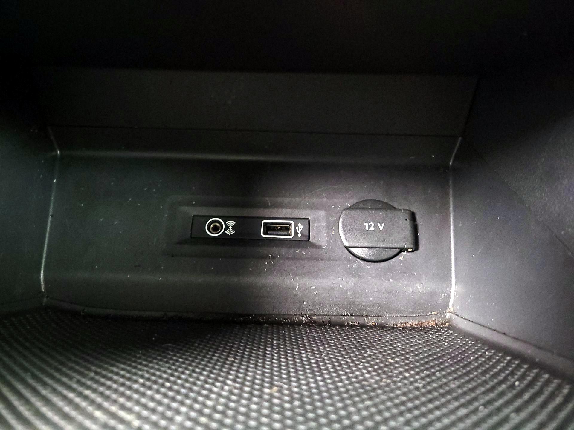 Thumbnail: 2018 Volkswagen Atlas - 18