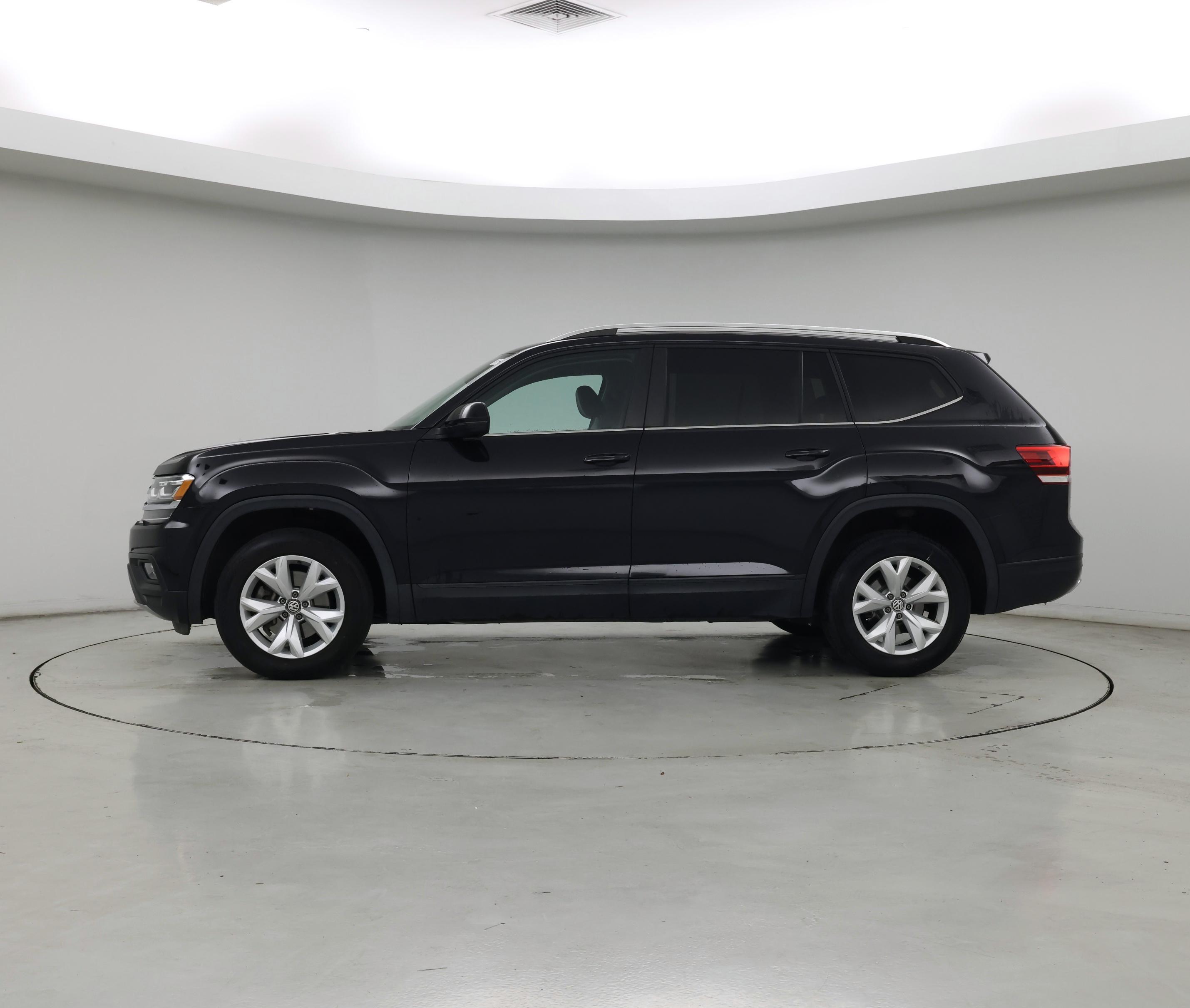 Thumbnail: 2018 Volkswagen Atlas - 3