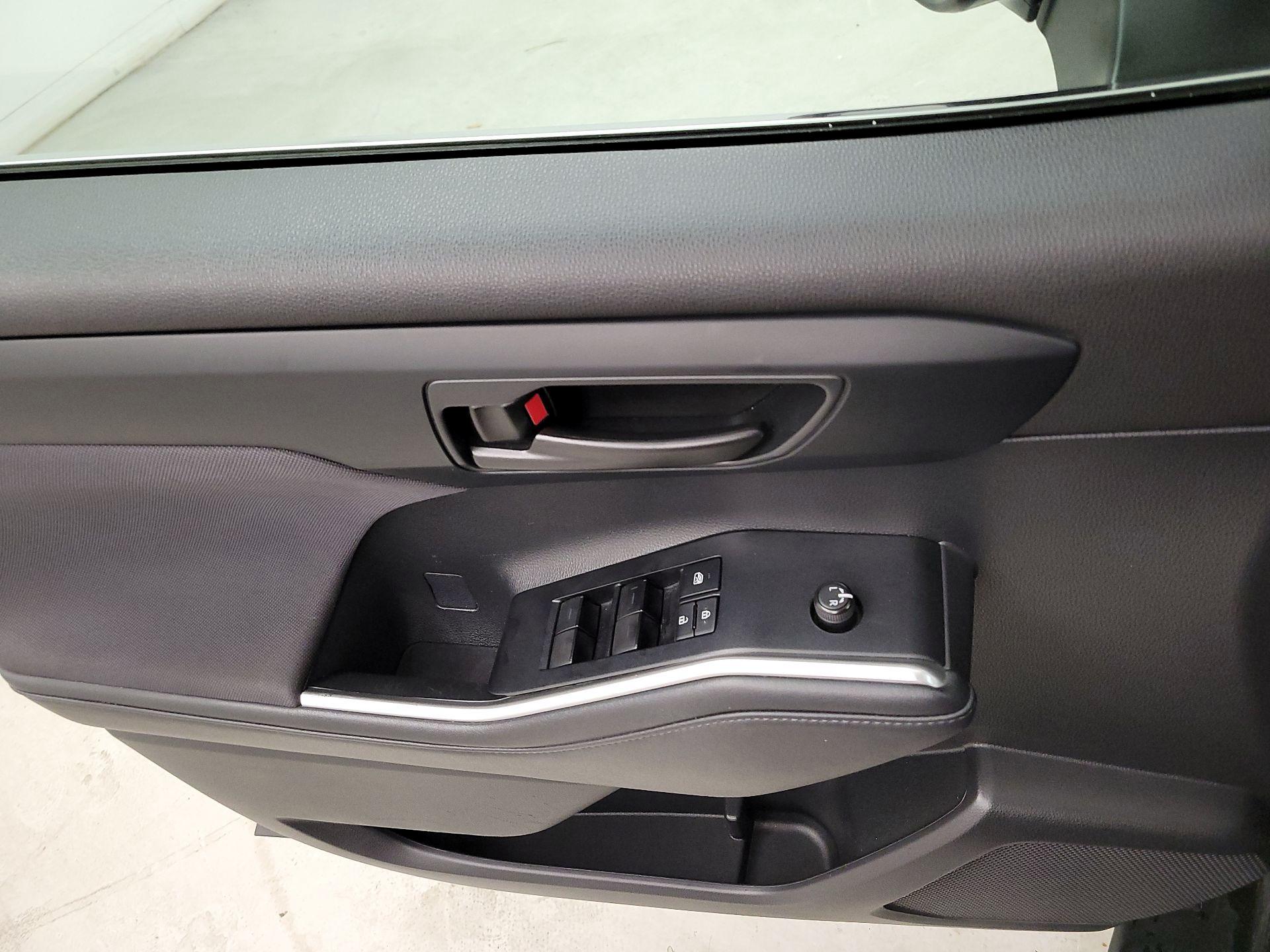 Thumbnail: 2021 Toyota Highlander - 12