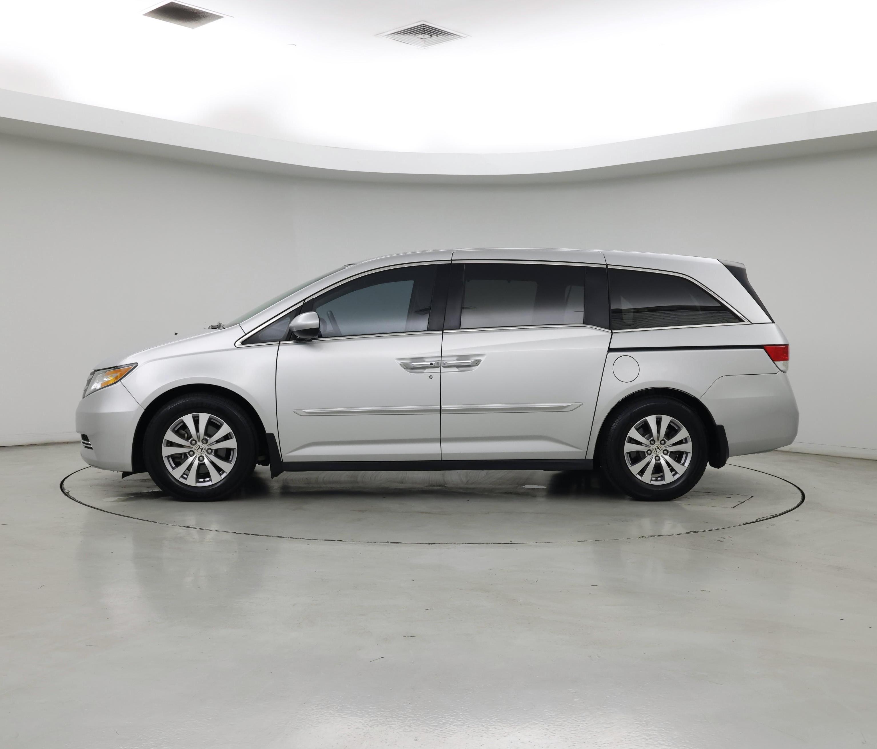 Thumbnail: 2014 Honda Odyssey - 3