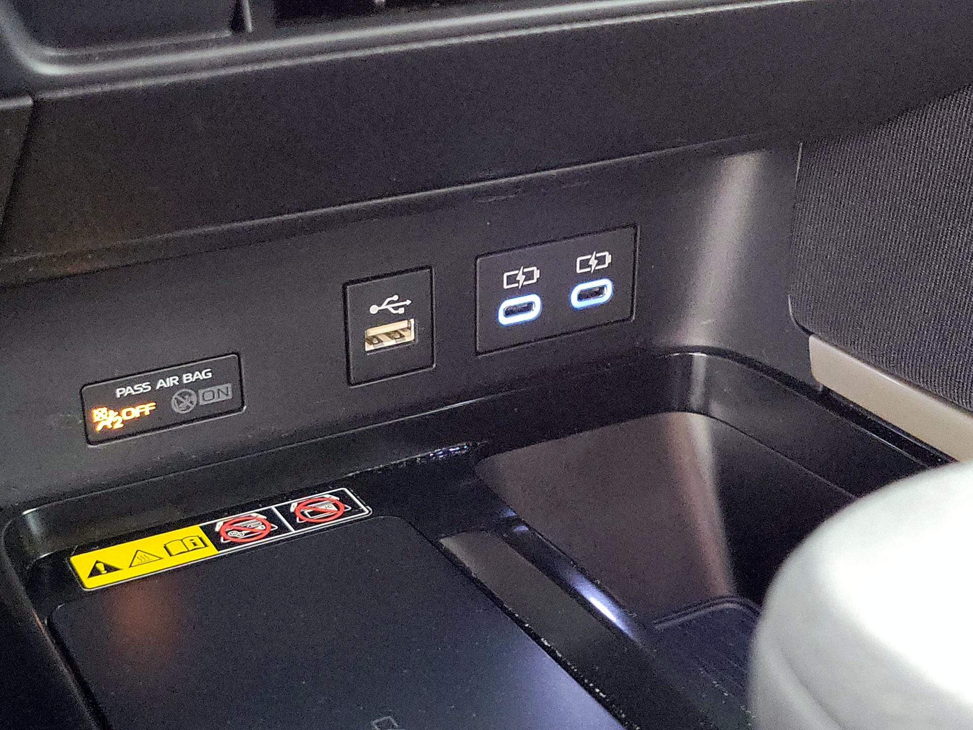 Thumbnail: 2025 Toyota Camry - 18