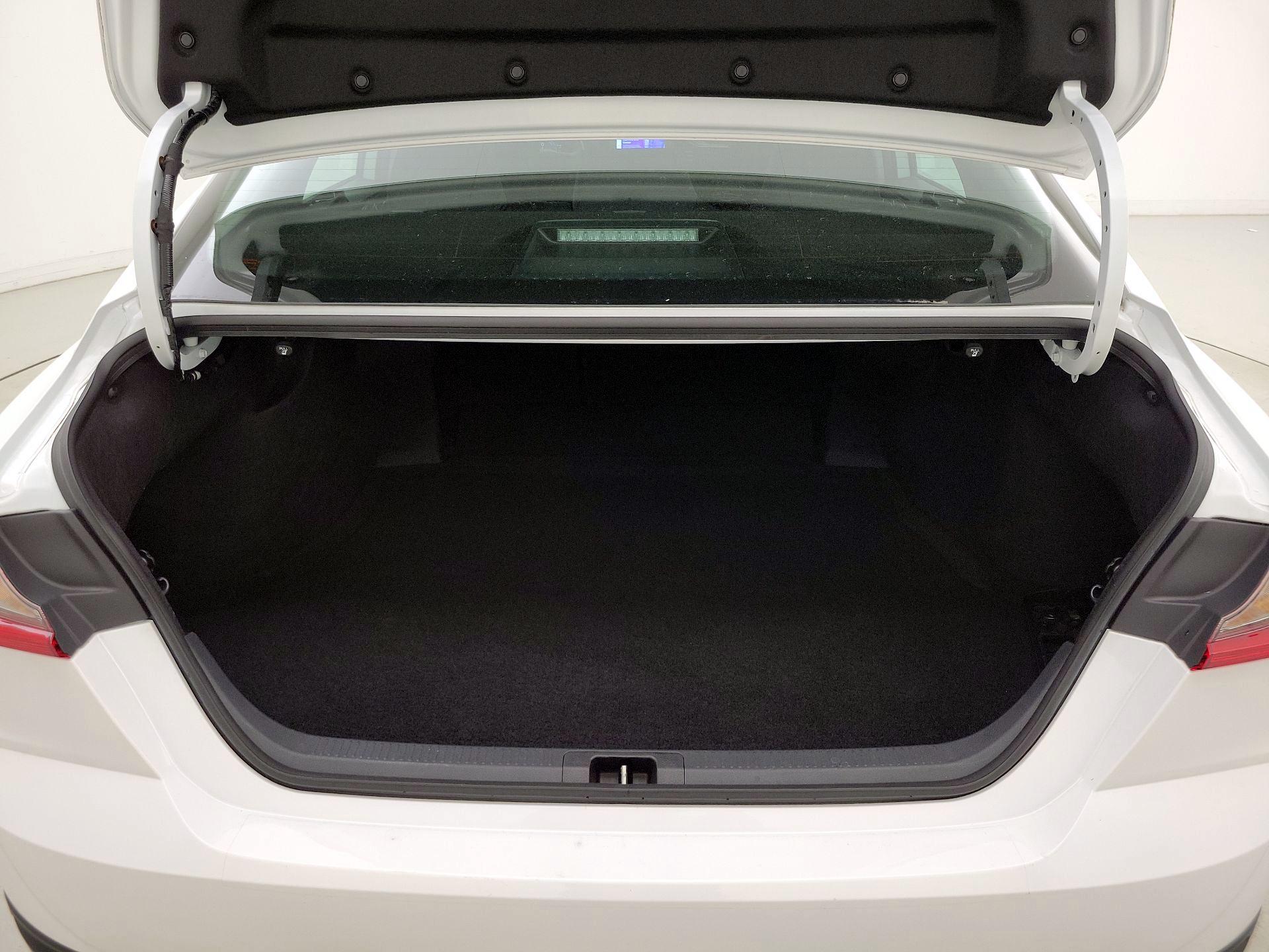 Thumbnail: 2025 Toyota Camry - 20