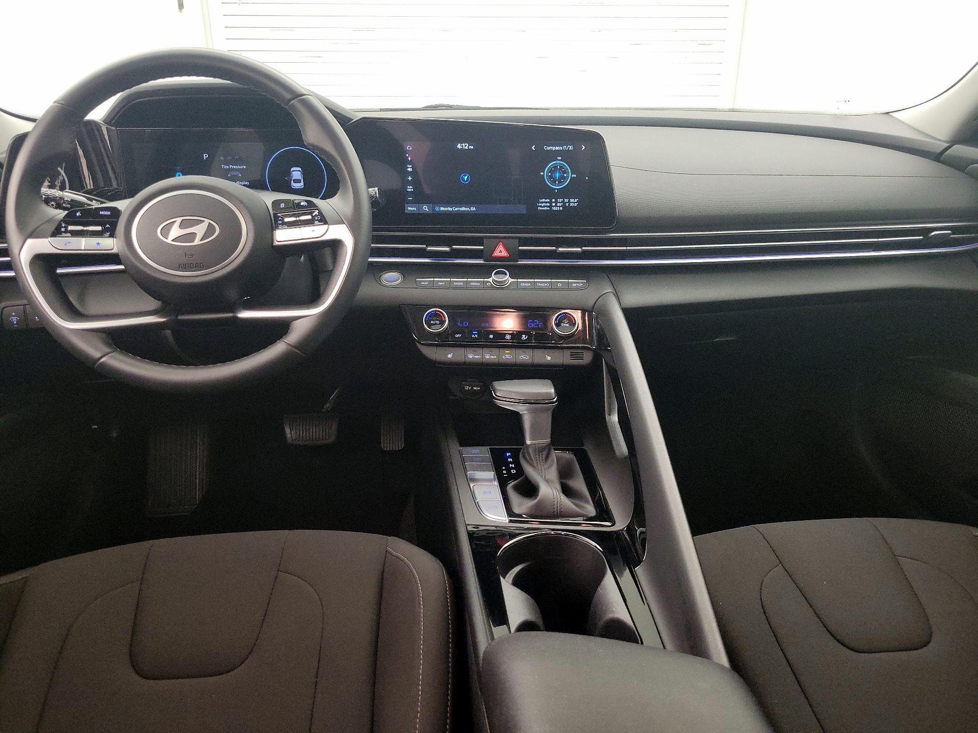 Thumbnail: 2025 Hyundai Elantra - 9