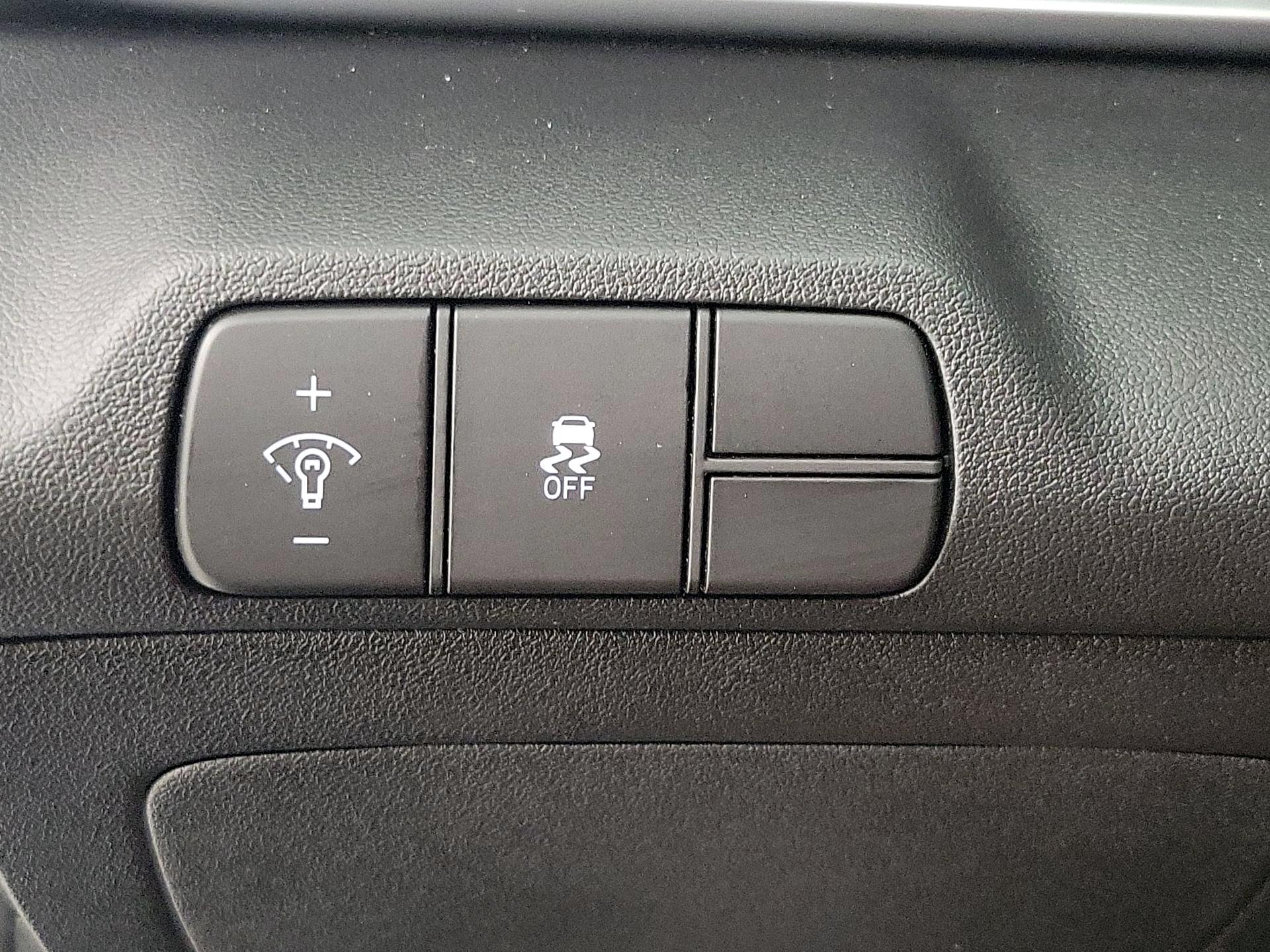 Thumbnail: 2025 Hyundai Elantra - 13