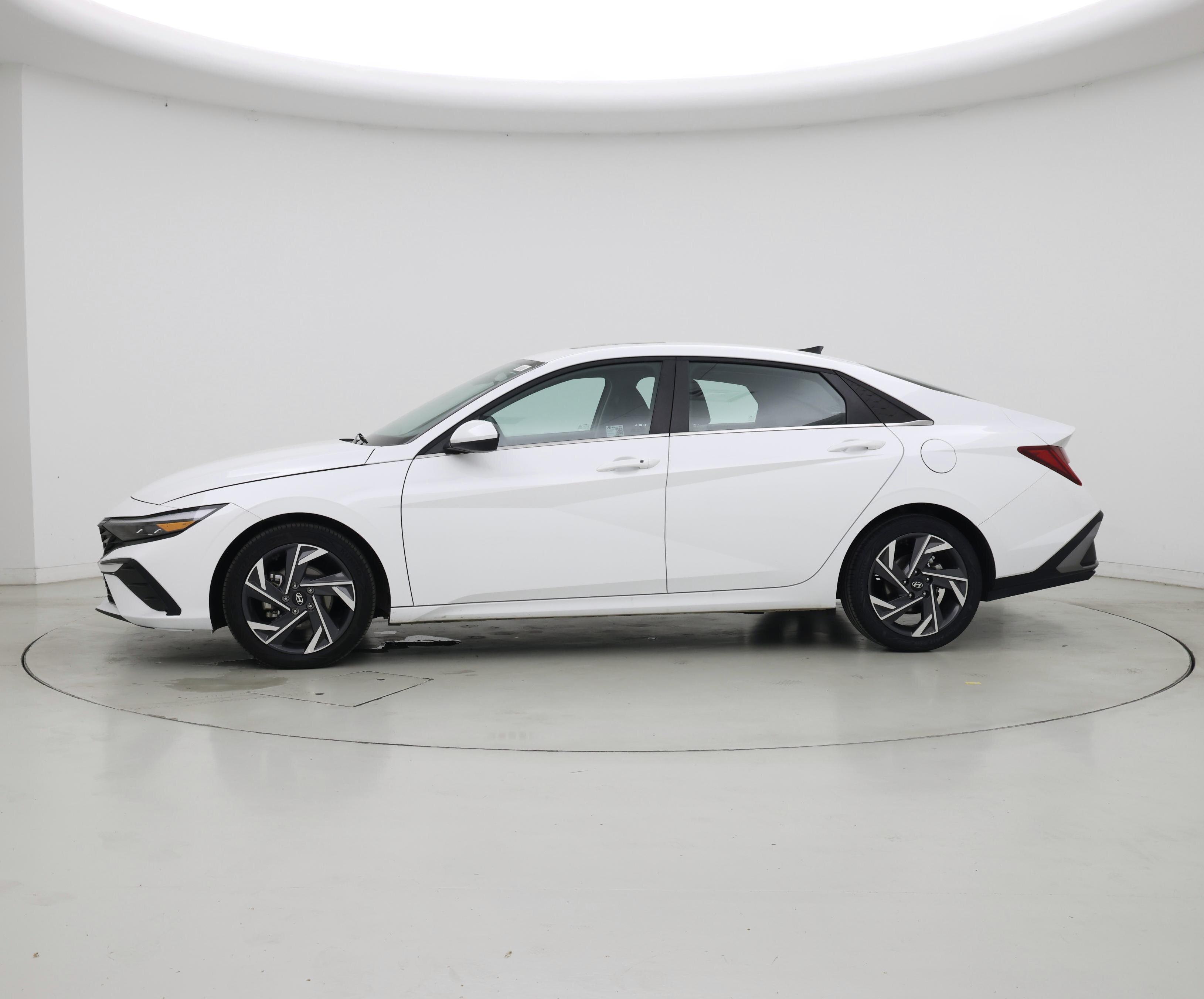 Thumbnail: 2025 Hyundai Elantra - 3